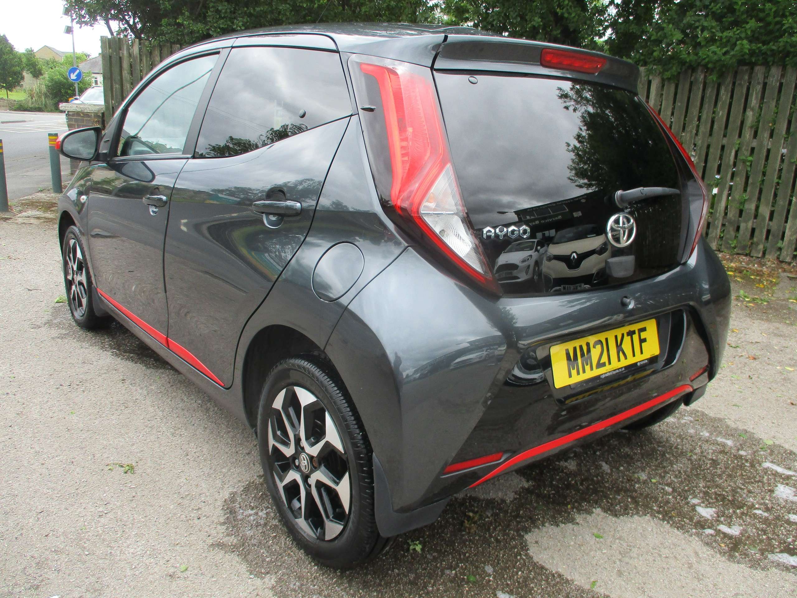2021 TOYOTA AYGO 2021 TOYOTA AYGO