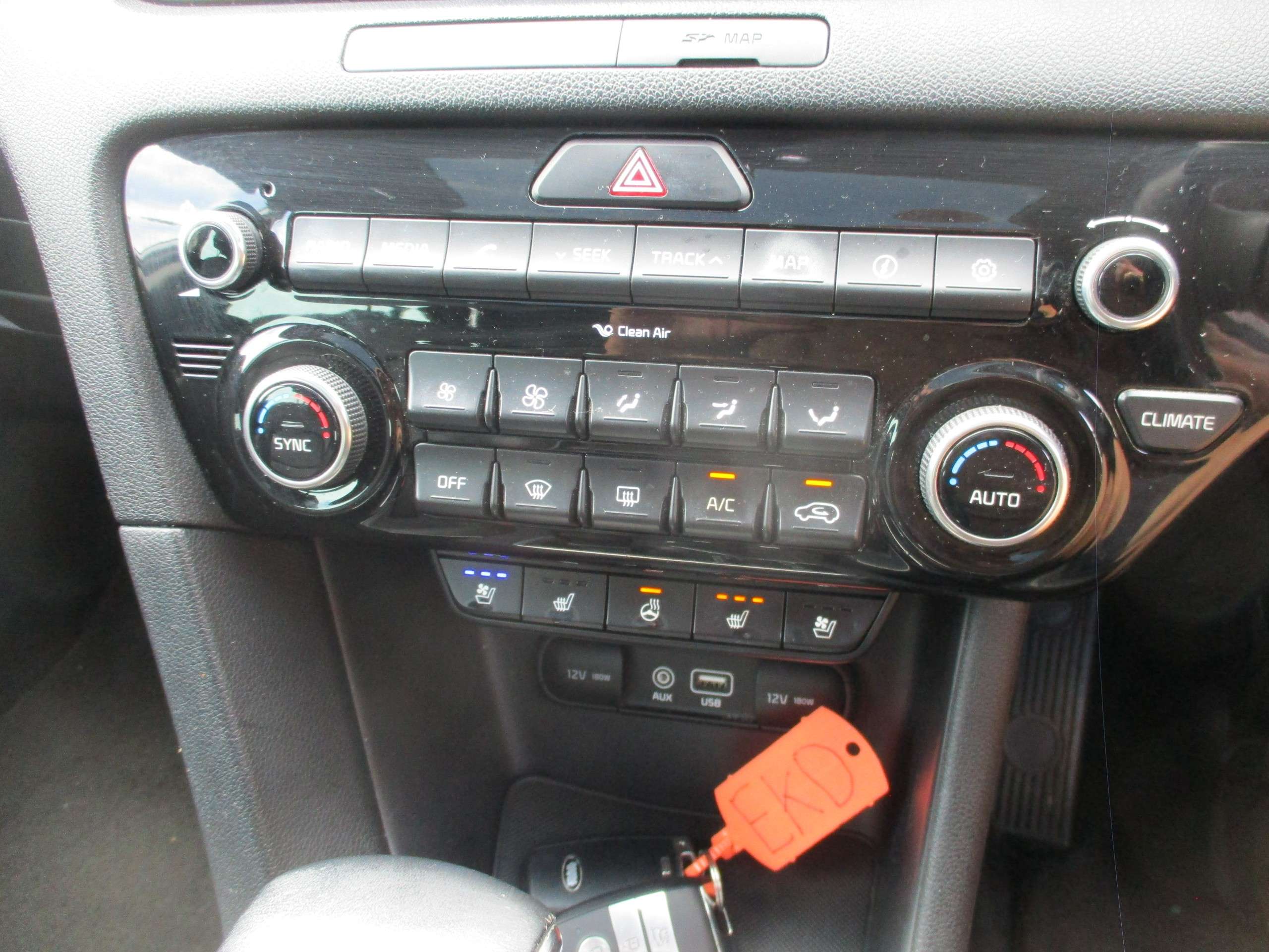 2017 KIA SPORTAGE 2017 KIA SPORTAGE