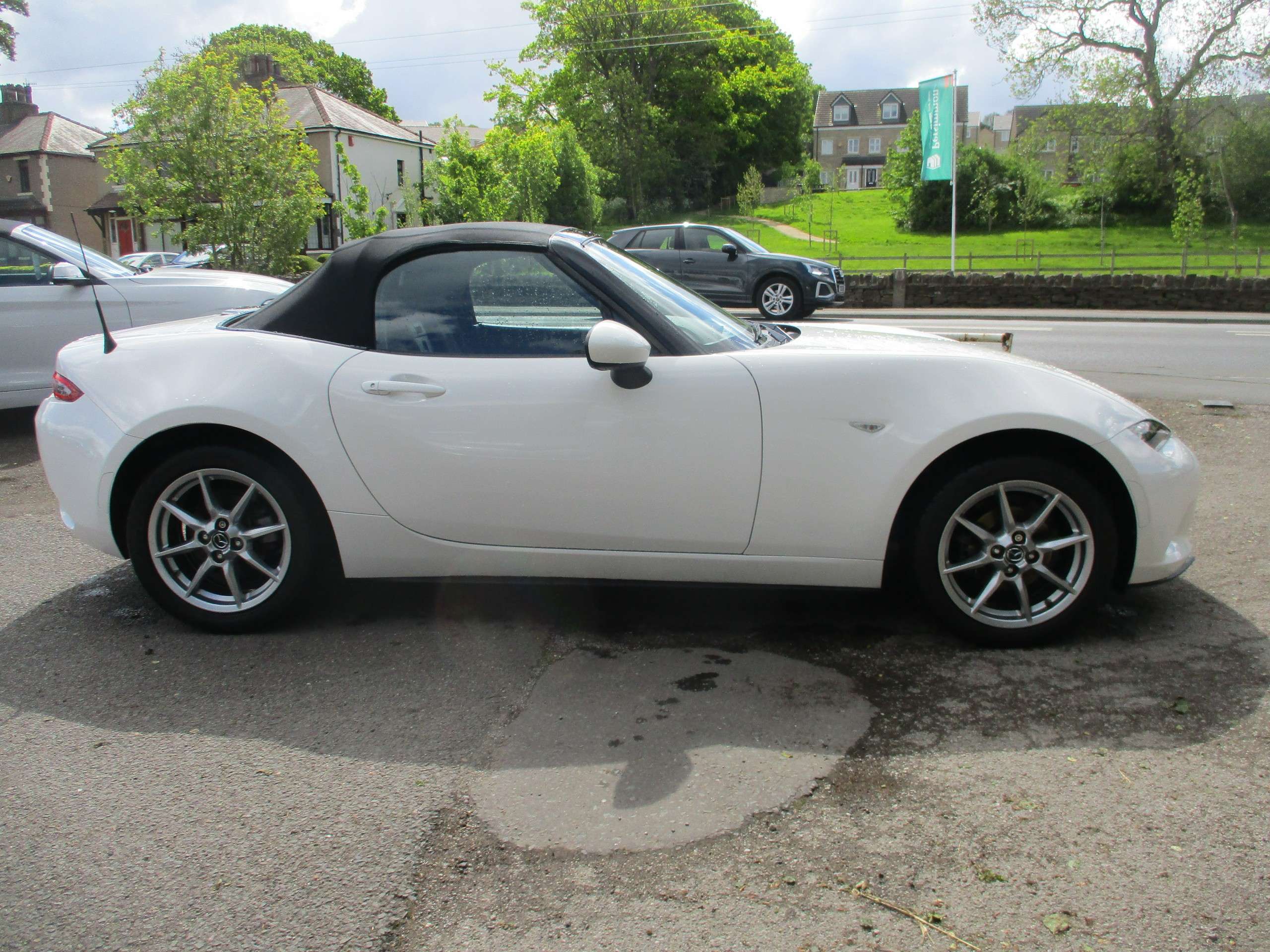 2018 MAZDA MX-5 2018 MAZDA MX-5