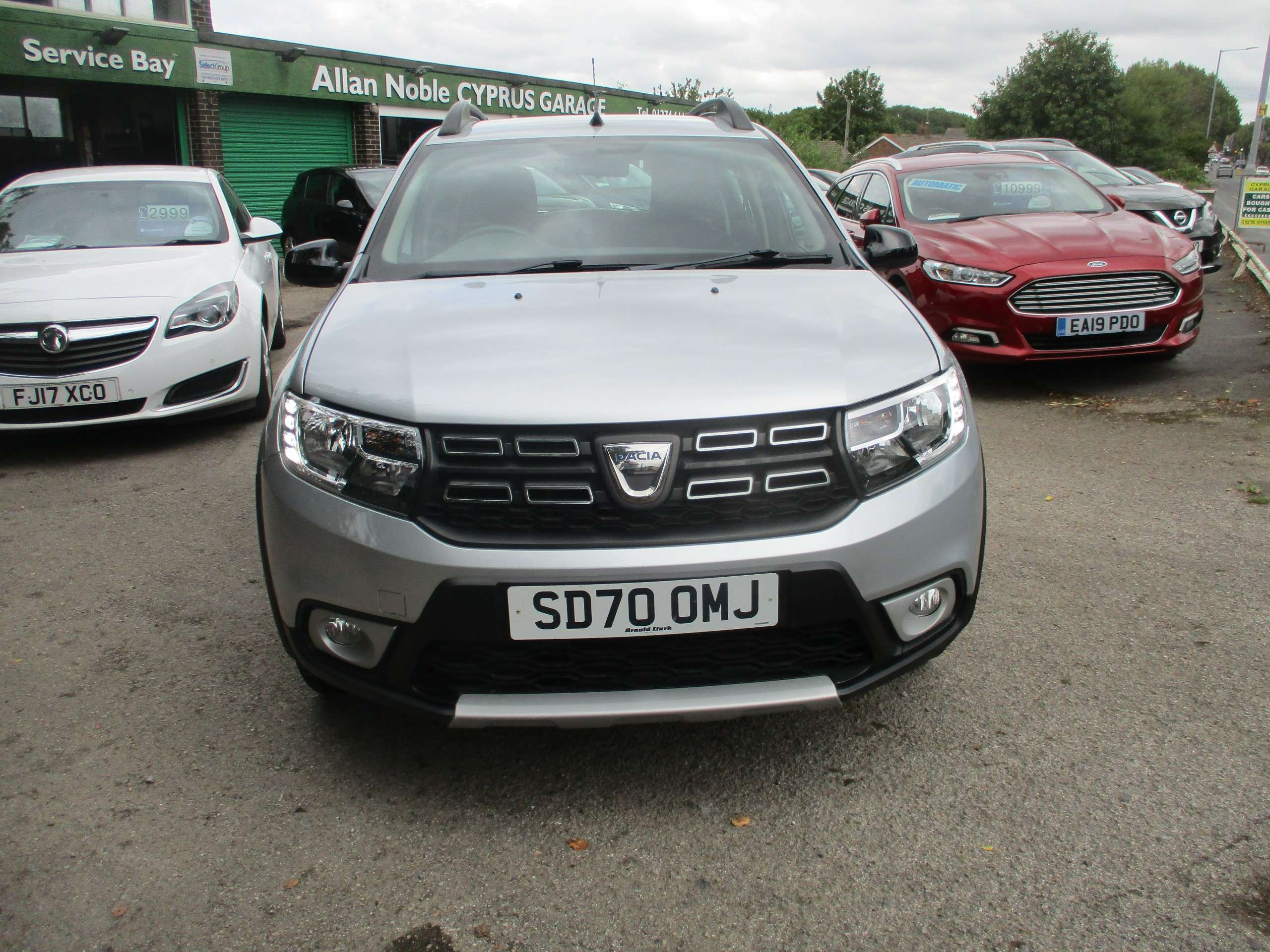 A 2020 DACIA SANDERO STEPWAY 0.9 TCe SE Twenty Hatchback 5dr Petrol Manual Euro 6 (s/s) (90 ps) A 2020 DACIA SANDERO STEPWAY 0.9 TCe SE Twenty Hatchback 5dr Petrol Manual Euro 6 (s/s) (90 ps)