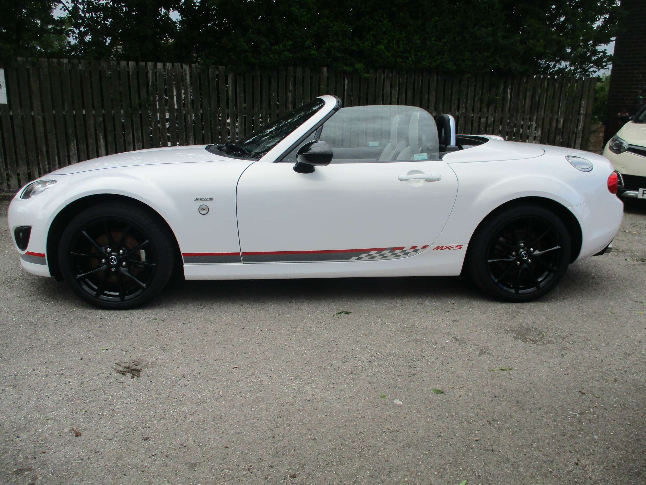 2012 MAZDA MX-5 2012 MAZDA MX-5