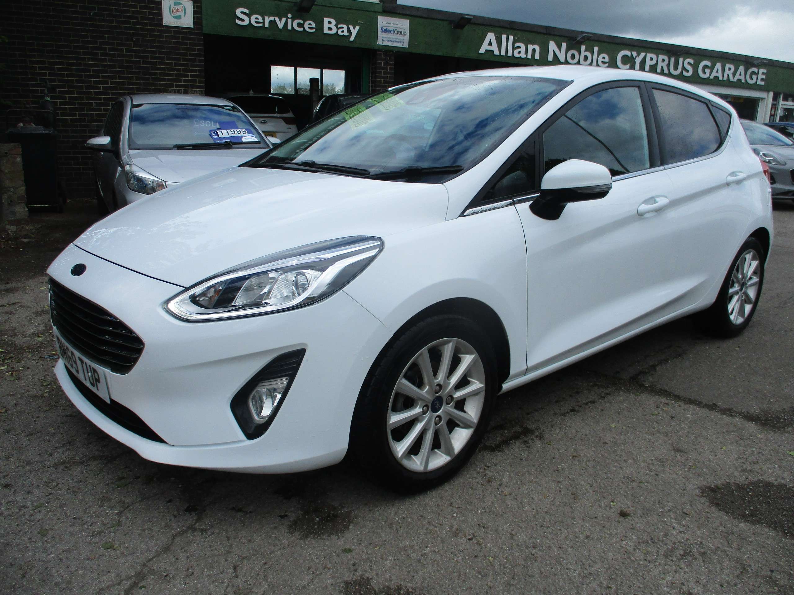 A 2019 FORD FIESTA 1.0T EcoBoost GPF Titanium Hatchback 5dr Petrol Auto Euro 6 (s/s) (100 ps) A 2019 FORD FIESTA 1.0T EcoBoost GPF Titanium Hatchback 5dr Petrol Auto Euro 6 (s/s) (100 ps)