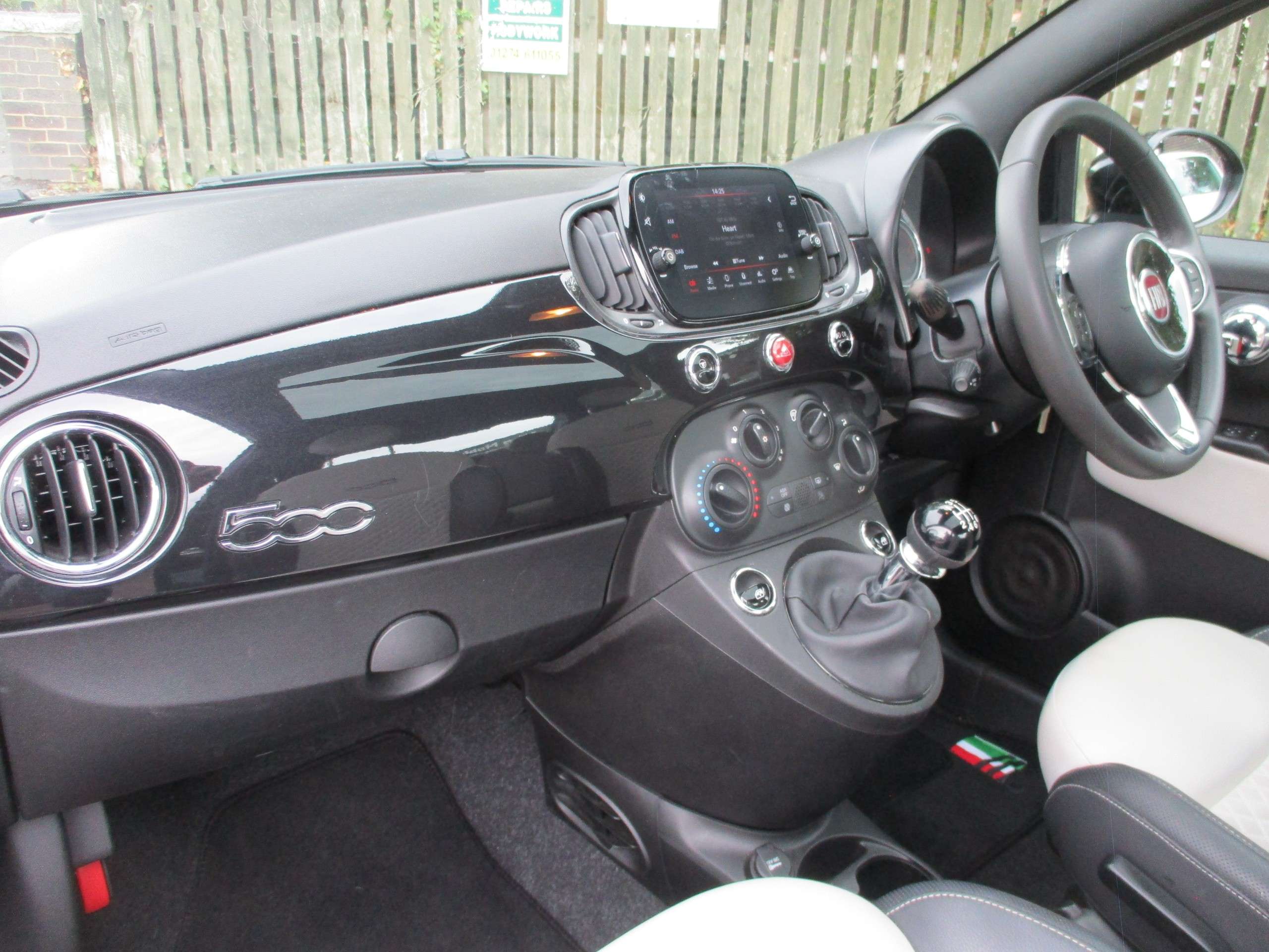 2021 FIAT 500 2021 FIAT 500