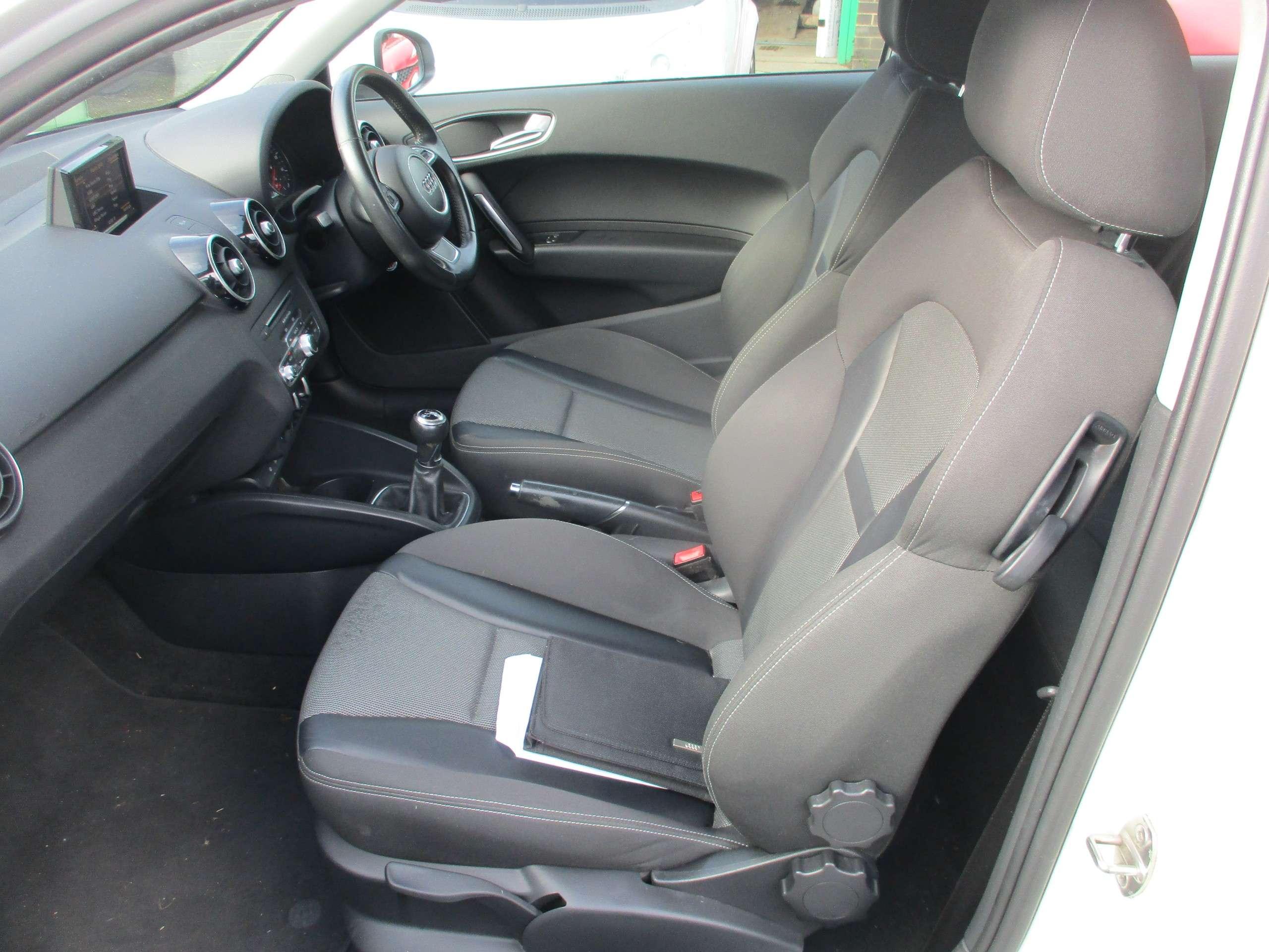 2016 AUDI A1 2016 AUDI A1