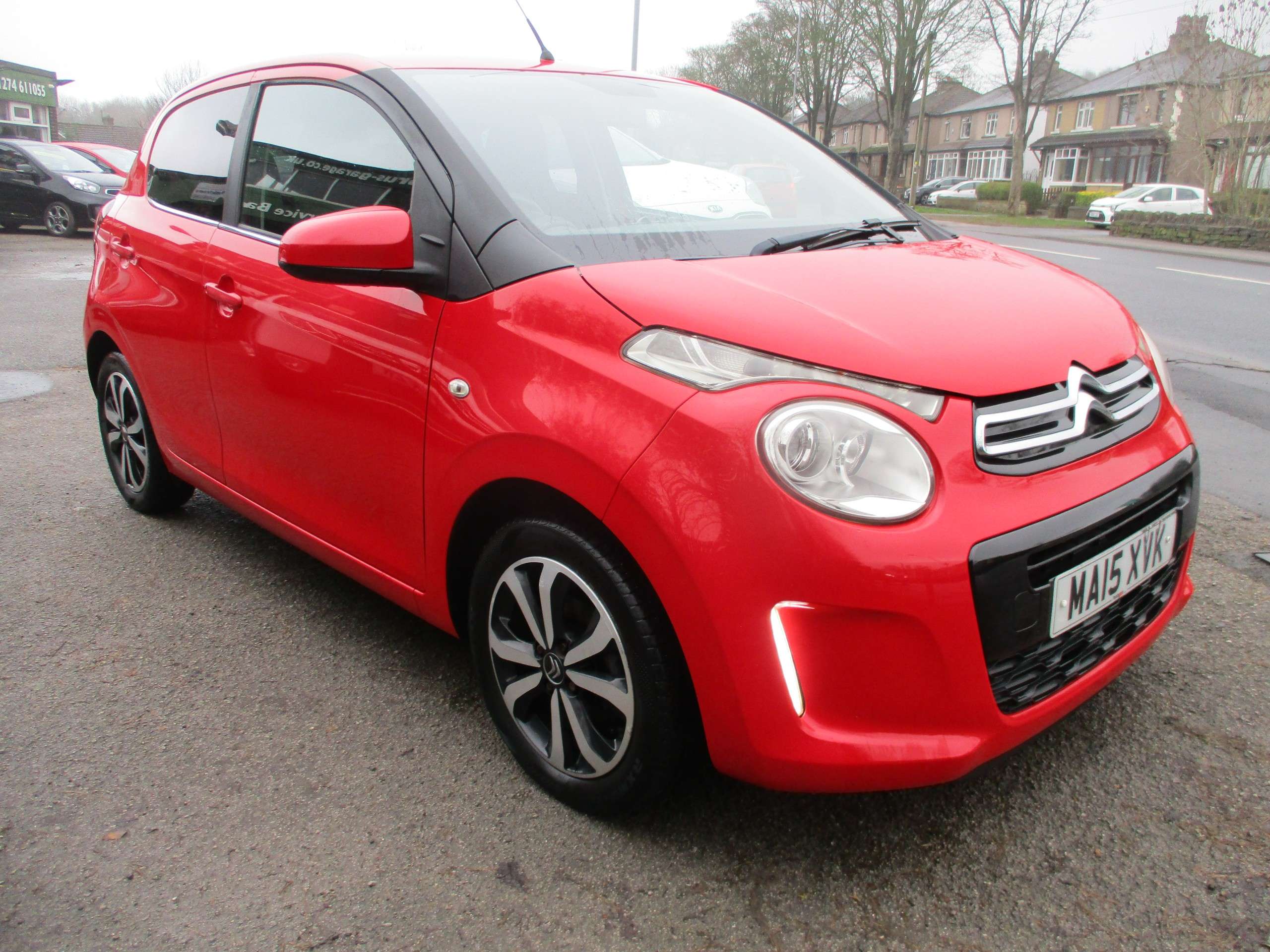 A 2015 CITROEN C1 1.0 VTi Flair Hatchback 5dr Petrol Manual Euro 5 (68 ps) A 2015 CITROEN C1 1.0 VTi Flair Hatchback 5dr Petrol Manual Euro 5 (68 ps)