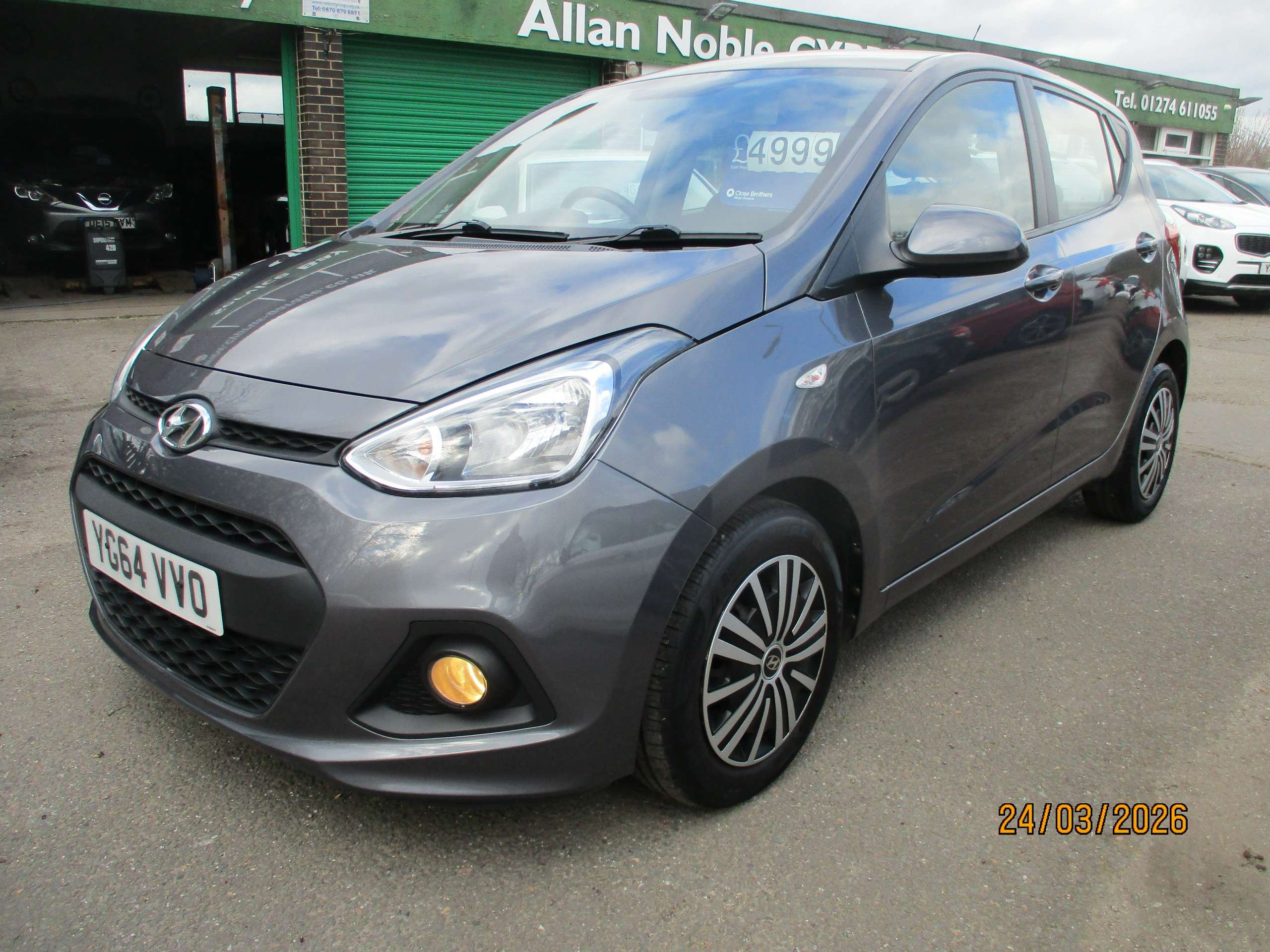 A 2014 HYUNDAI I10 1.2 SE Hatchback 5dr Petrol Manual Euro 5 (87 ps) A 2014 HYUNDAI I10 1.2 SE Hatchback 5dr Petrol Manual Euro 5 (87 ps)