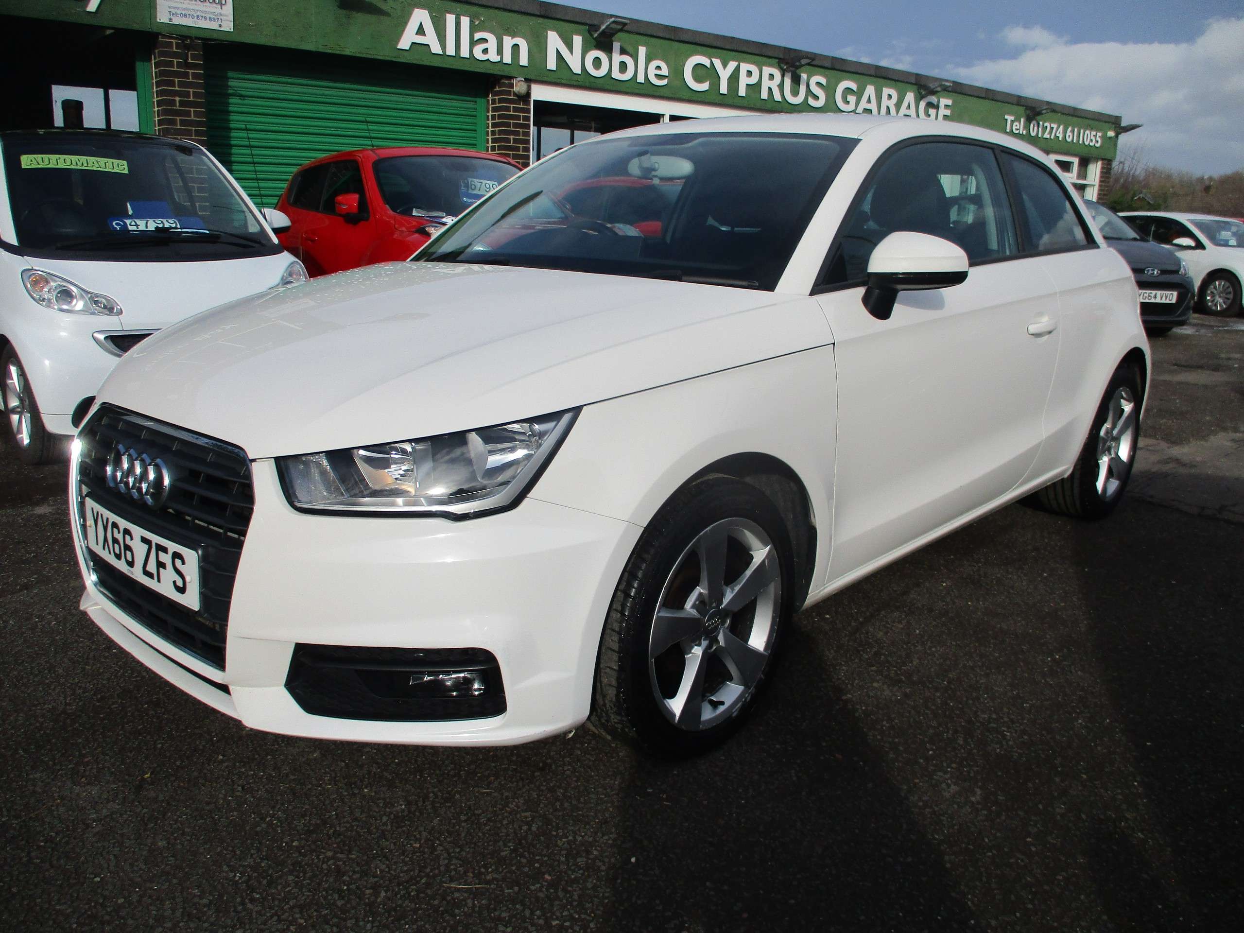 2016 AUDI A1 2016 AUDI A1