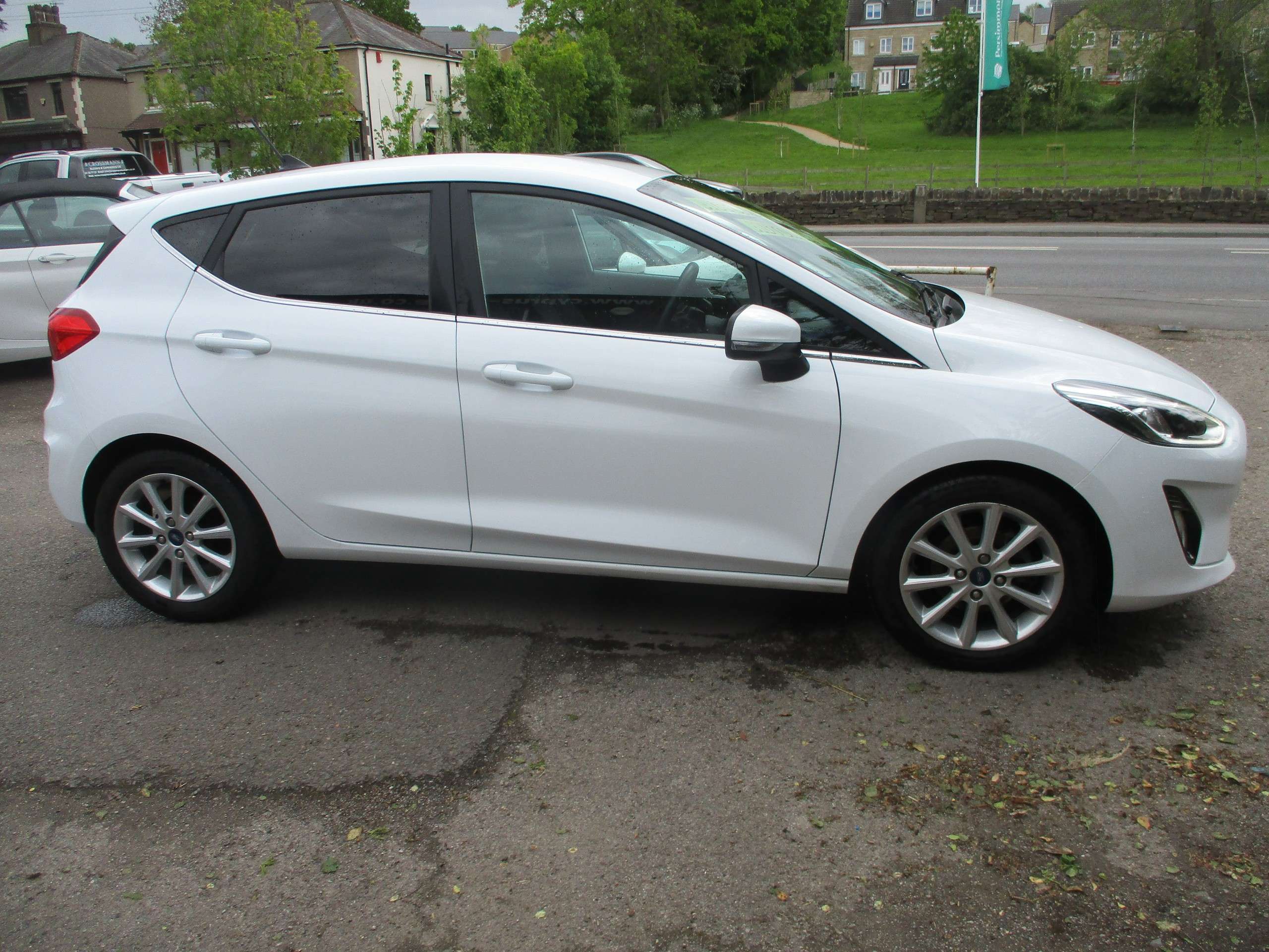 A 2019 FORD FIESTA 1.0T EcoBoost GPF Titanium Hatchback 5dr Petrol Auto Euro 6 (s/s) (100 ps) A 2019 FORD FIESTA 1.0T EcoBoost GPF Titanium Hatchback 5dr Petrol Auto Euro 6 (s/s) (100 ps)