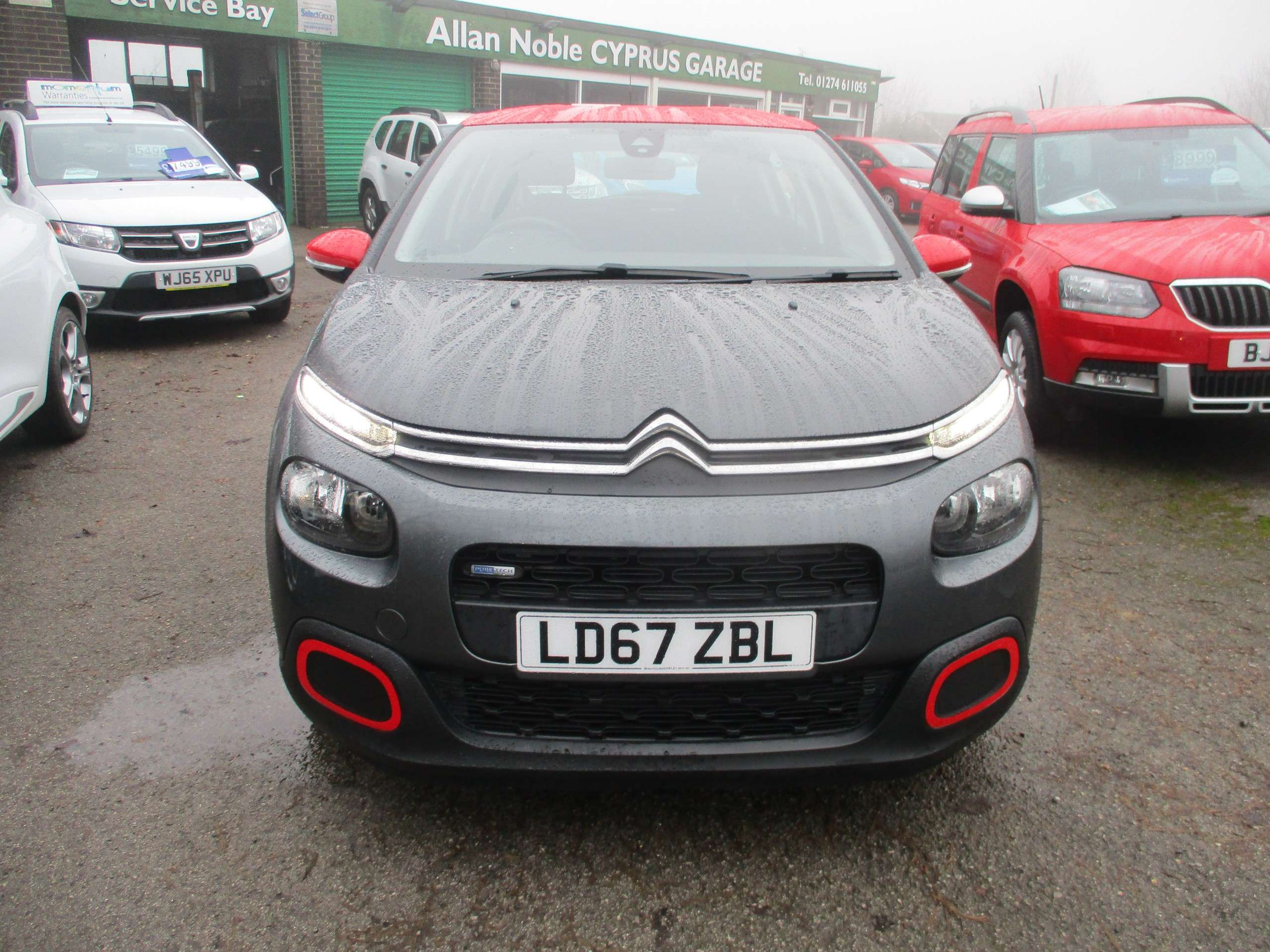 A 2017 CITROEN C3 1.2 PureTech Feel Hatchback 5dr Petrol Manual Euro 6 (82 ps) A 2017 CITROEN C3 1.2 PureTech Feel Hatchback 5dr Petrol Manual Euro 6 (82 ps)