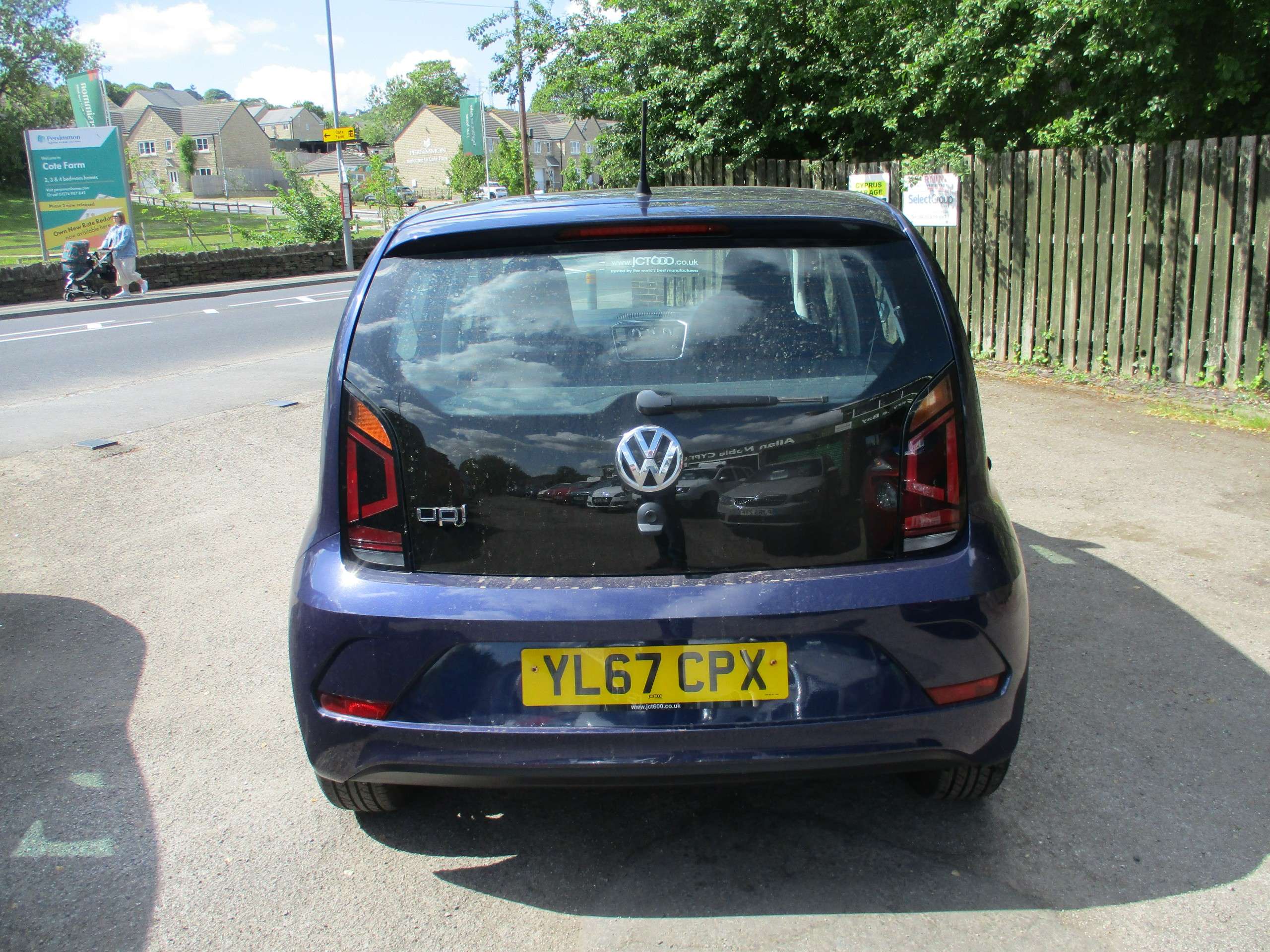 2017 VOLKSWAGEN UP! 2017 VOLKSWAGEN UP!