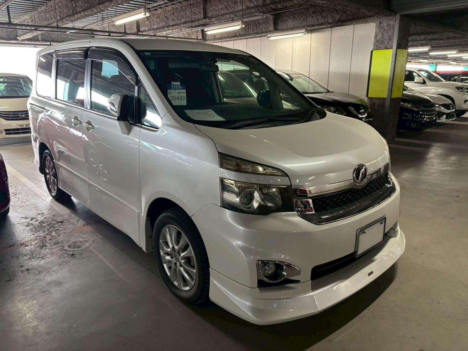 2010 TOYOTA VOXY 2010 TOYOTA VOXY