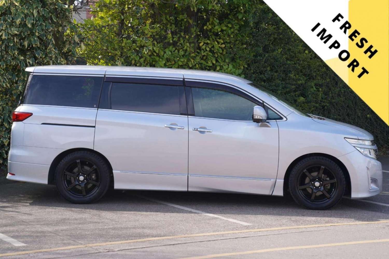 A 2011 NISSAN ELGRAND 3.5 V6 Highway Star 5dr 7 Seats A 2011 NISSAN ELGRAND 3.5 V6 Highway Star 5dr 7 Seats