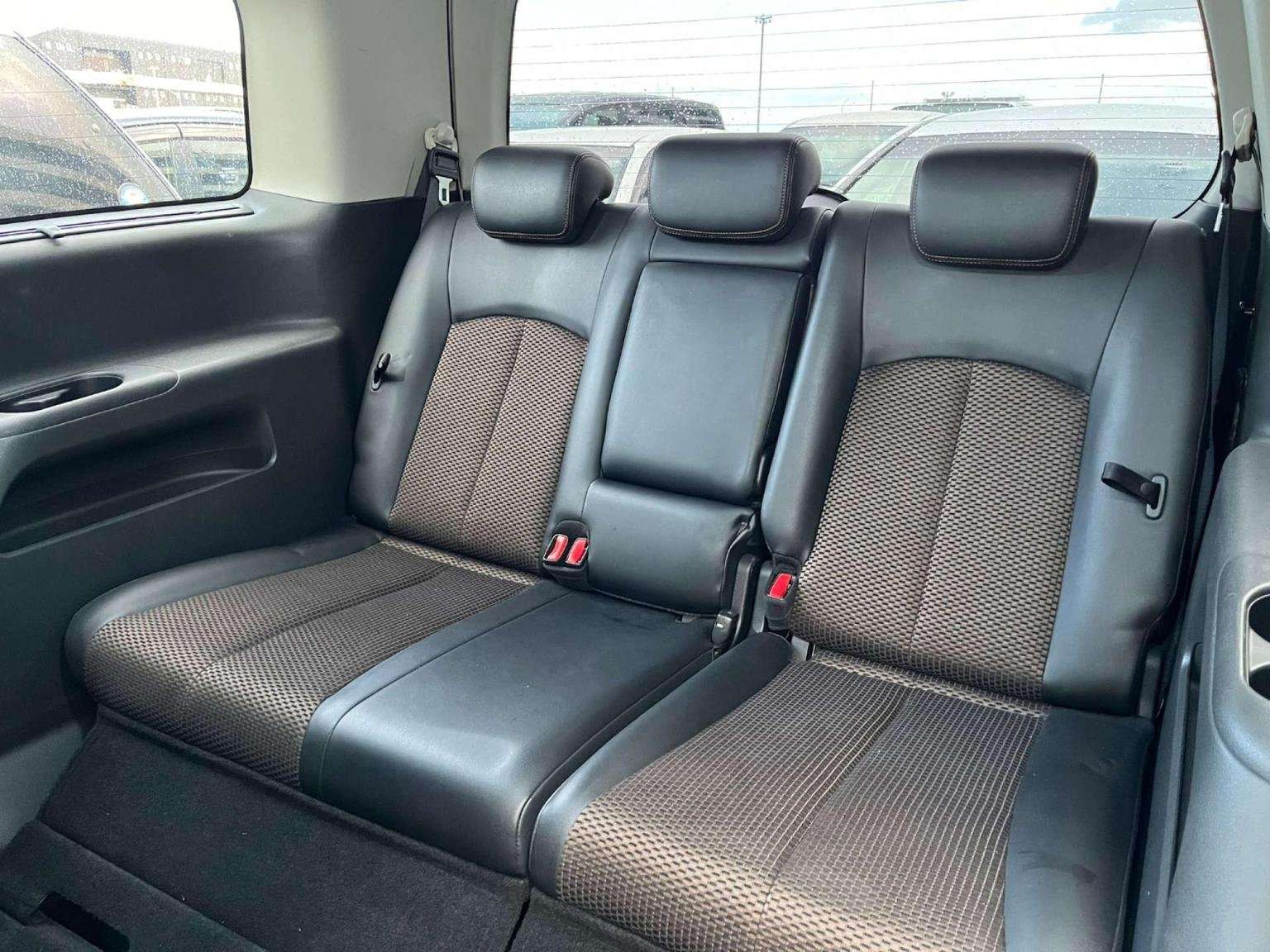 2012 NISSAN ELGRAND 2012 NISSAN ELGRAND