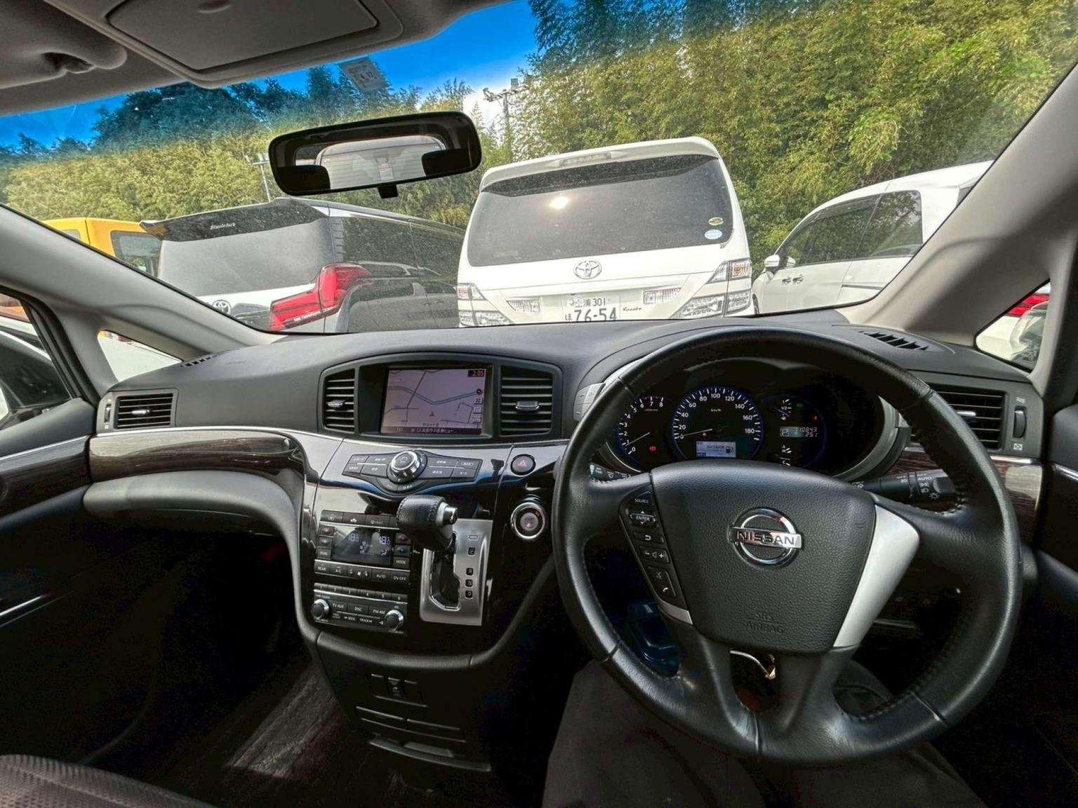 2012 NISSAN ELGRAND 2012 NISSAN ELGRAND