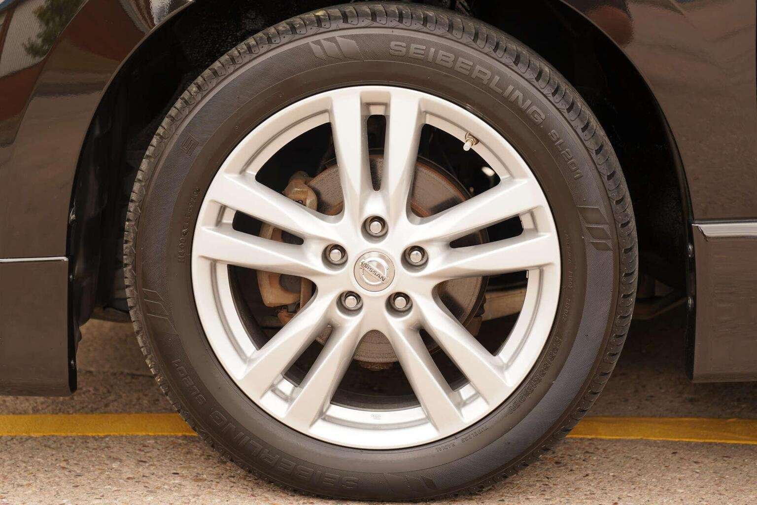 2011 NISSAN ELGRAND 2011 NISSAN ELGRAND