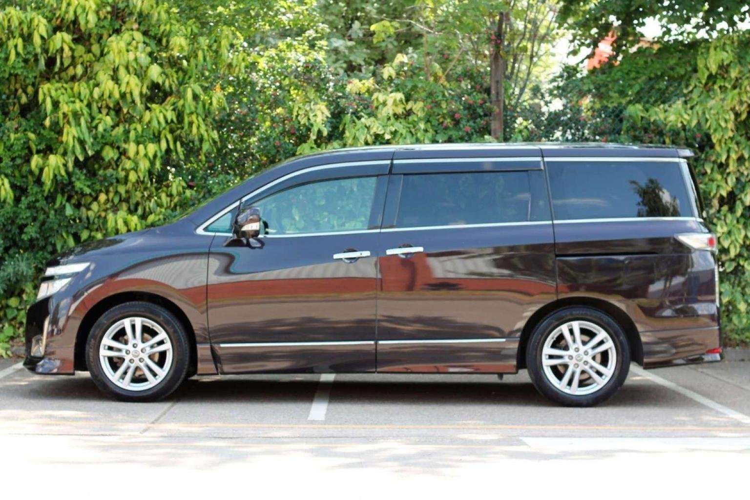 2011 NISSAN ELGRAND 2011 NISSAN ELGRAND