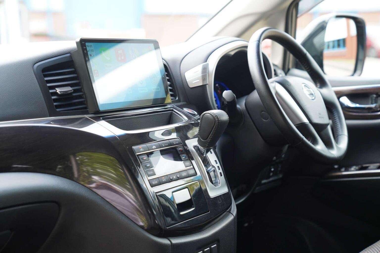 2011 NISSAN ELGRAND 2011 NISSAN ELGRAND