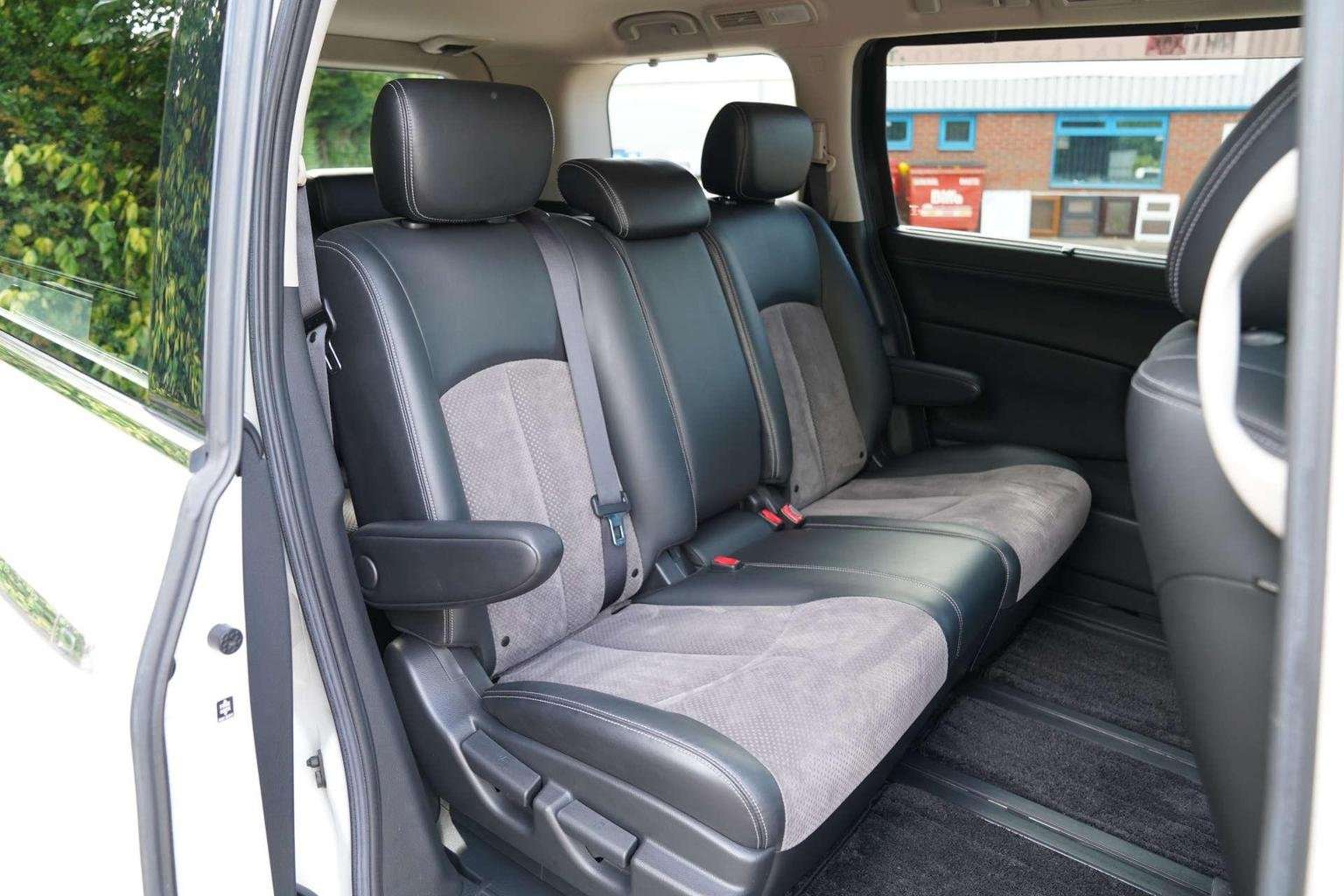 2010 NISSAN ELGRAND 2010 NISSAN ELGRAND