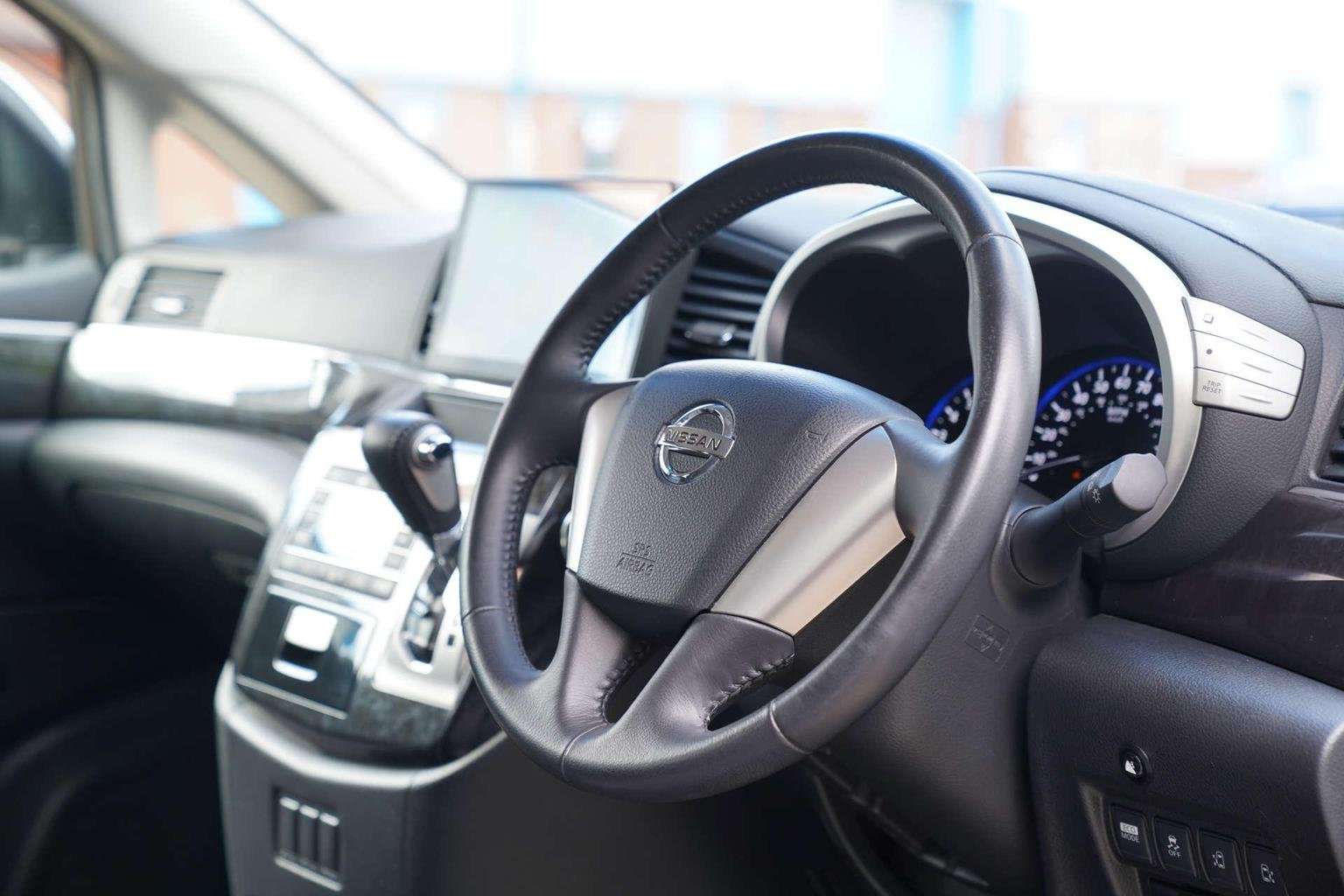 2010 NISSAN ELGRAND 2010 NISSAN ELGRAND