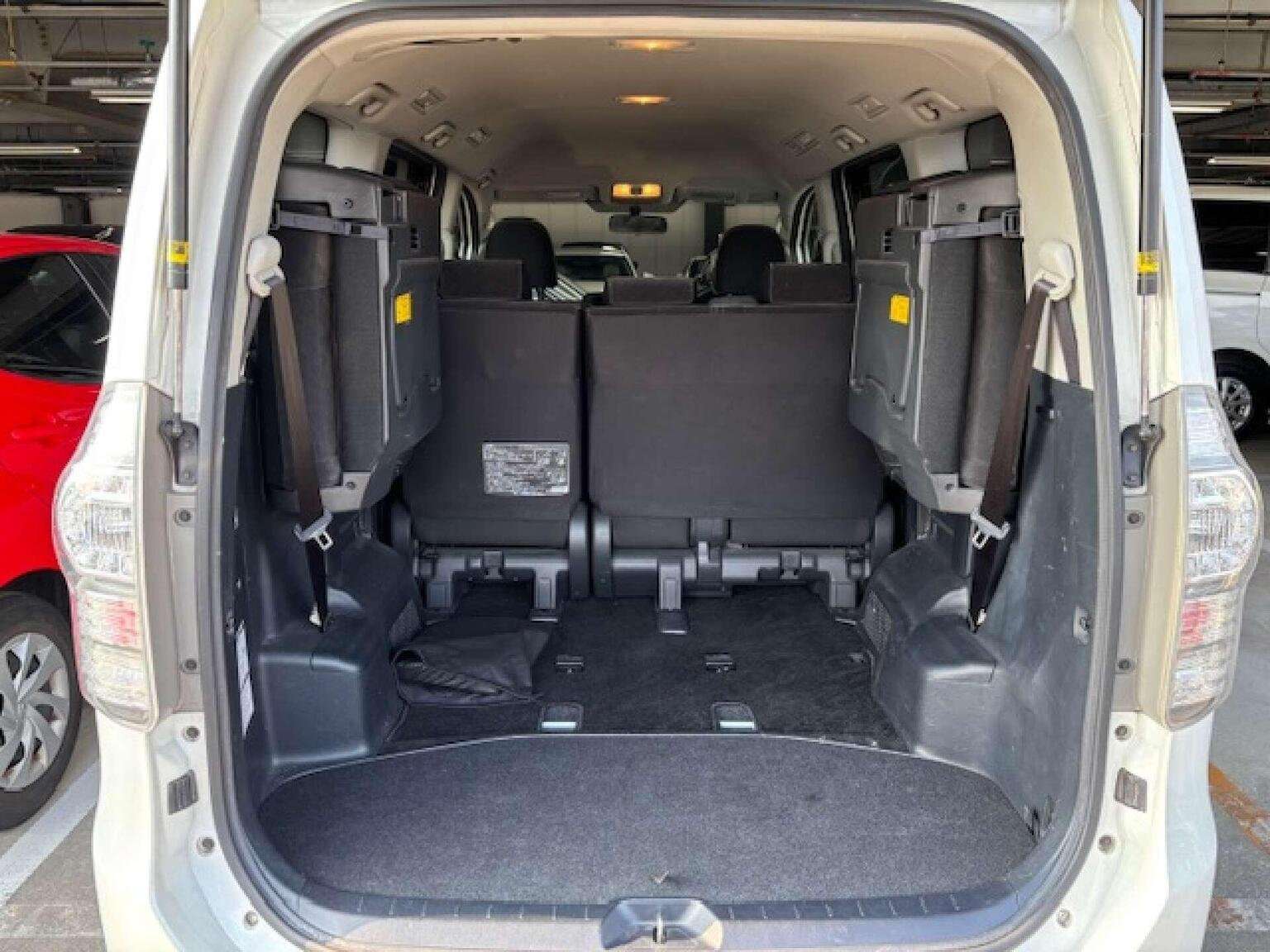 2012 TOYOTA VOXY 2012 TOYOTA VOXY