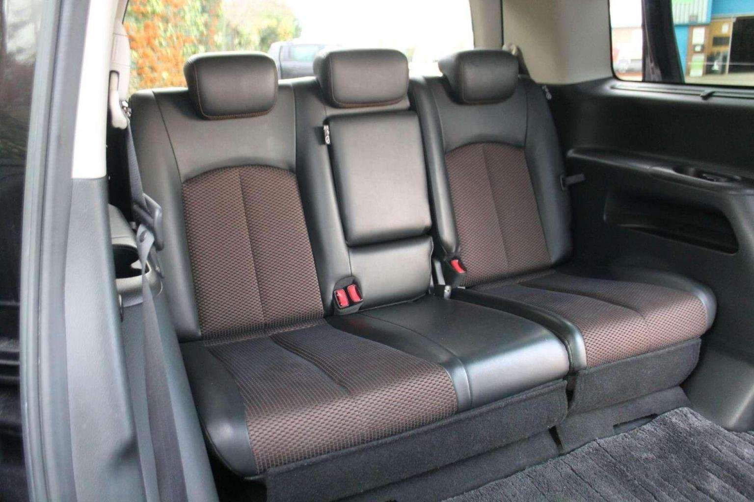 2011 NISSAN ELGRAND 2011 NISSAN ELGRAND