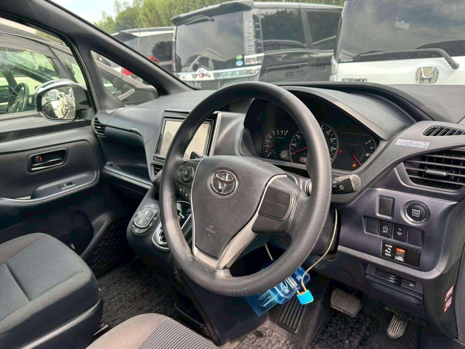 2014 TOYOTA NOAH 2014 TOYOTA NOAH