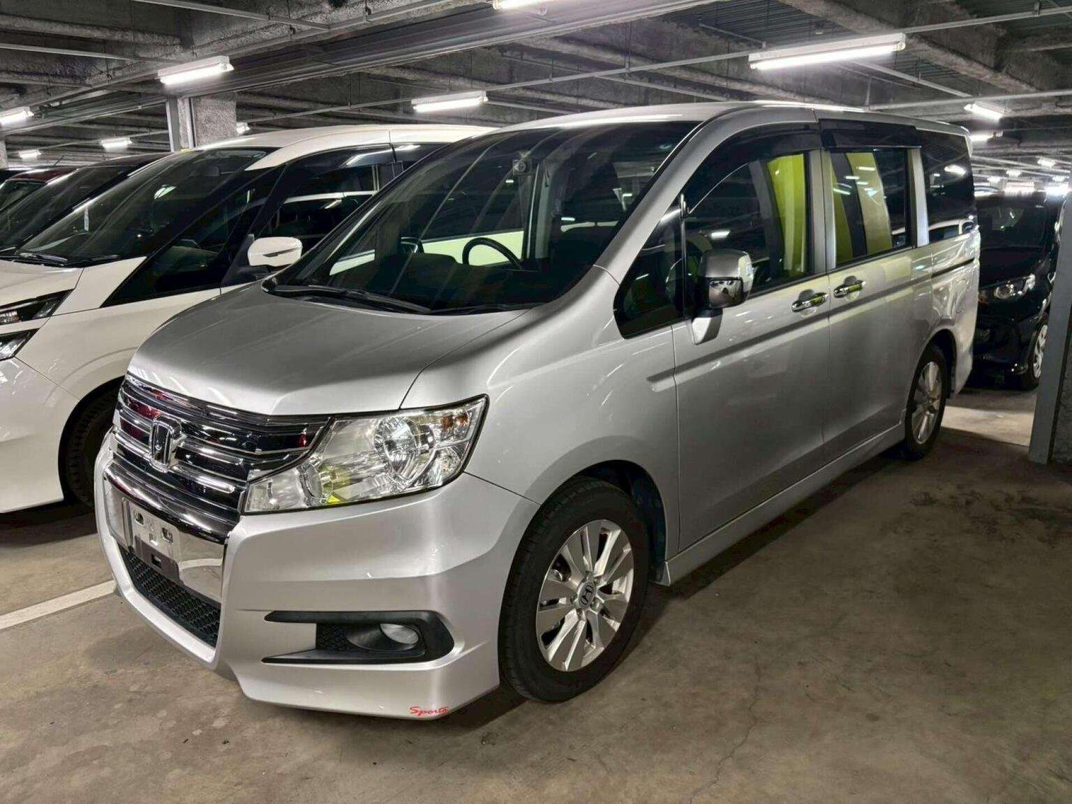 A 2011 HONDA STEPWAGON SPADA Z HDD NAVI PACKAGE A 2011 HONDA STEPWAGON SPADA Z HDD NAVI PACKAGE