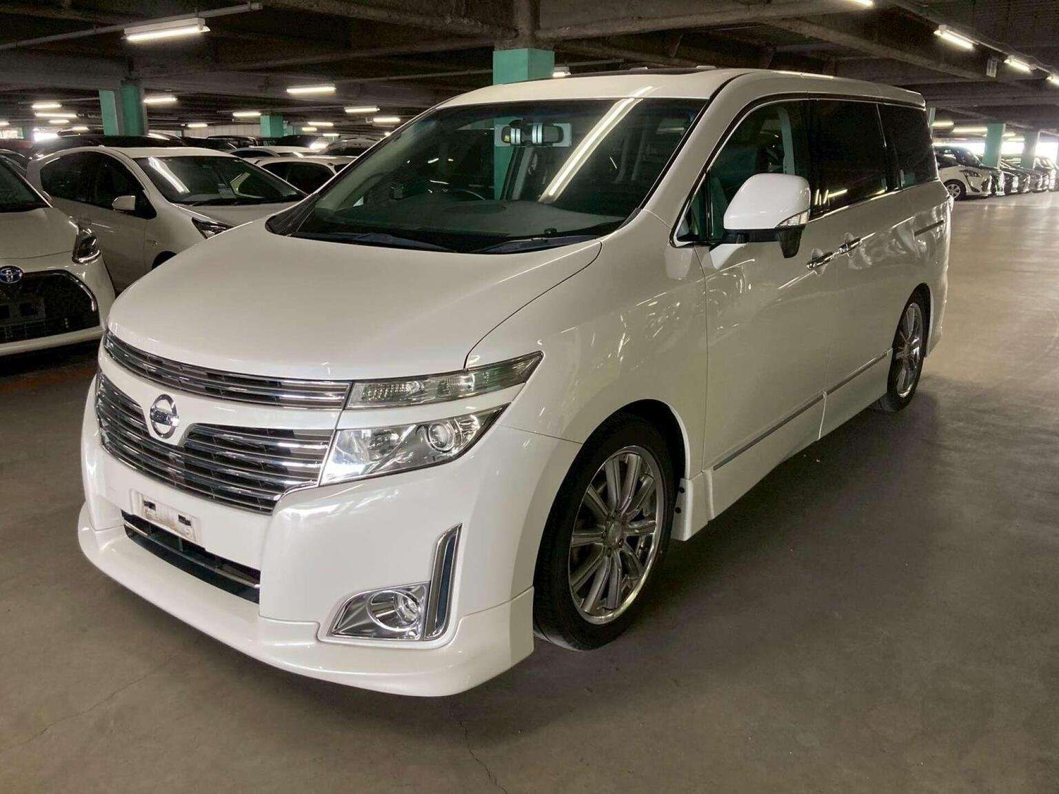 A 2010 NISSAN ELGRAND 2.5 HIGHWAY STAR 5DR 7 SEATS A 2010 NISSAN ELGRAND 2.5 HIGHWAY STAR 5DR 7 SEATS