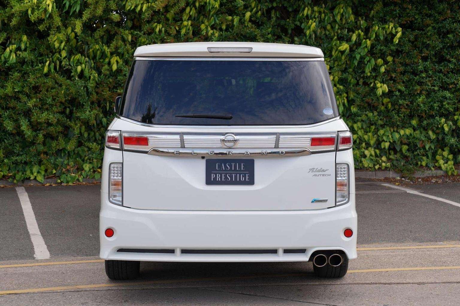 2010 NISSAN ELGRAND 2010 NISSAN ELGRAND