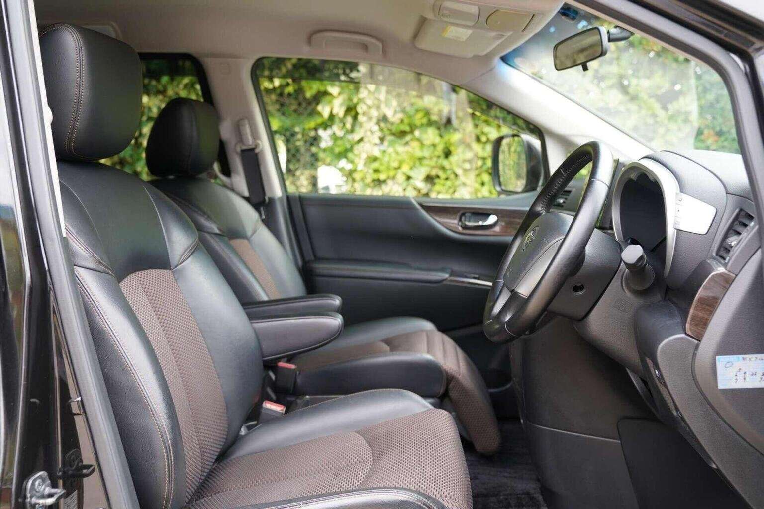 2011 NISSAN ELGRAND 2011 NISSAN ELGRAND