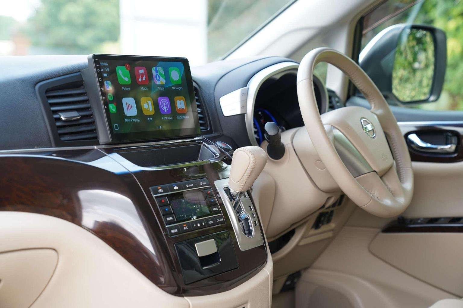 2011 NISSAN ELGRAND 2011 NISSAN ELGRAND