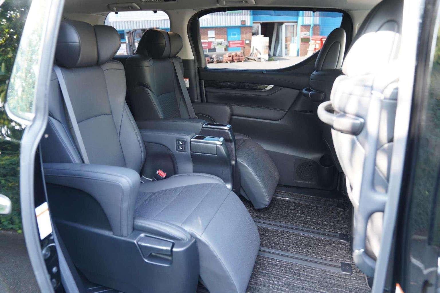 2019 TOYOTA ALPHARD 2019 TOYOTA ALPHARD
