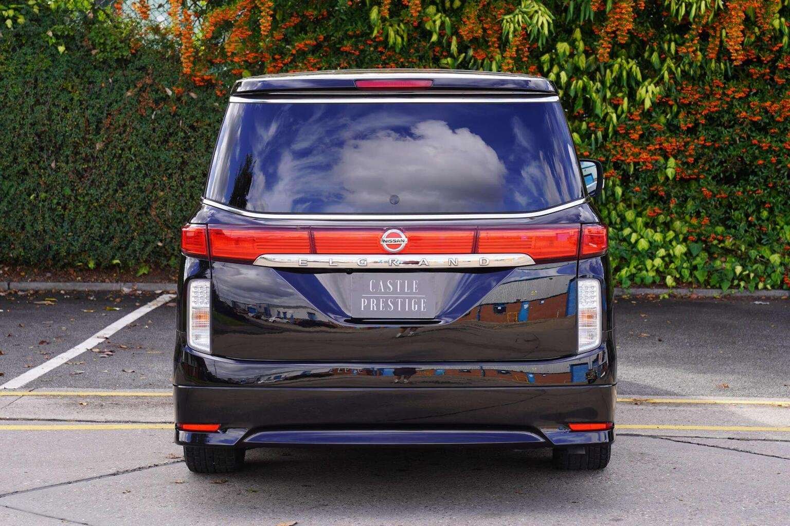 2011 NISSAN ELGRAND 2011 NISSAN ELGRAND