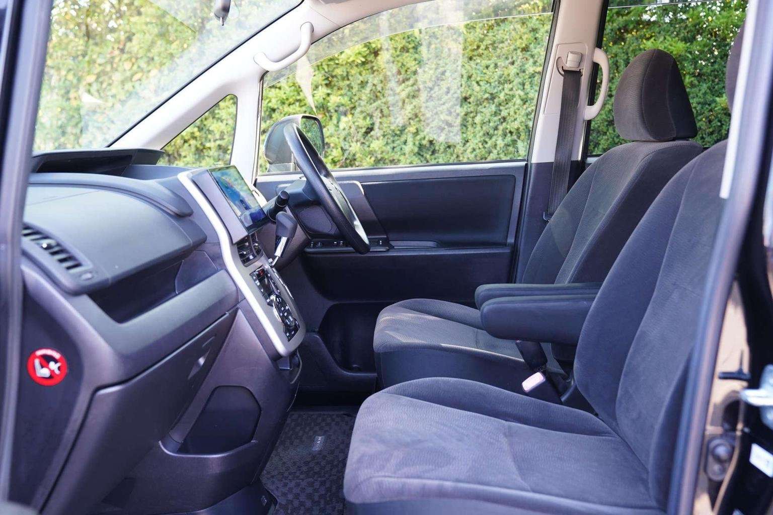 2012 TOYOTA NOAH 2012 TOYOTA NOAH