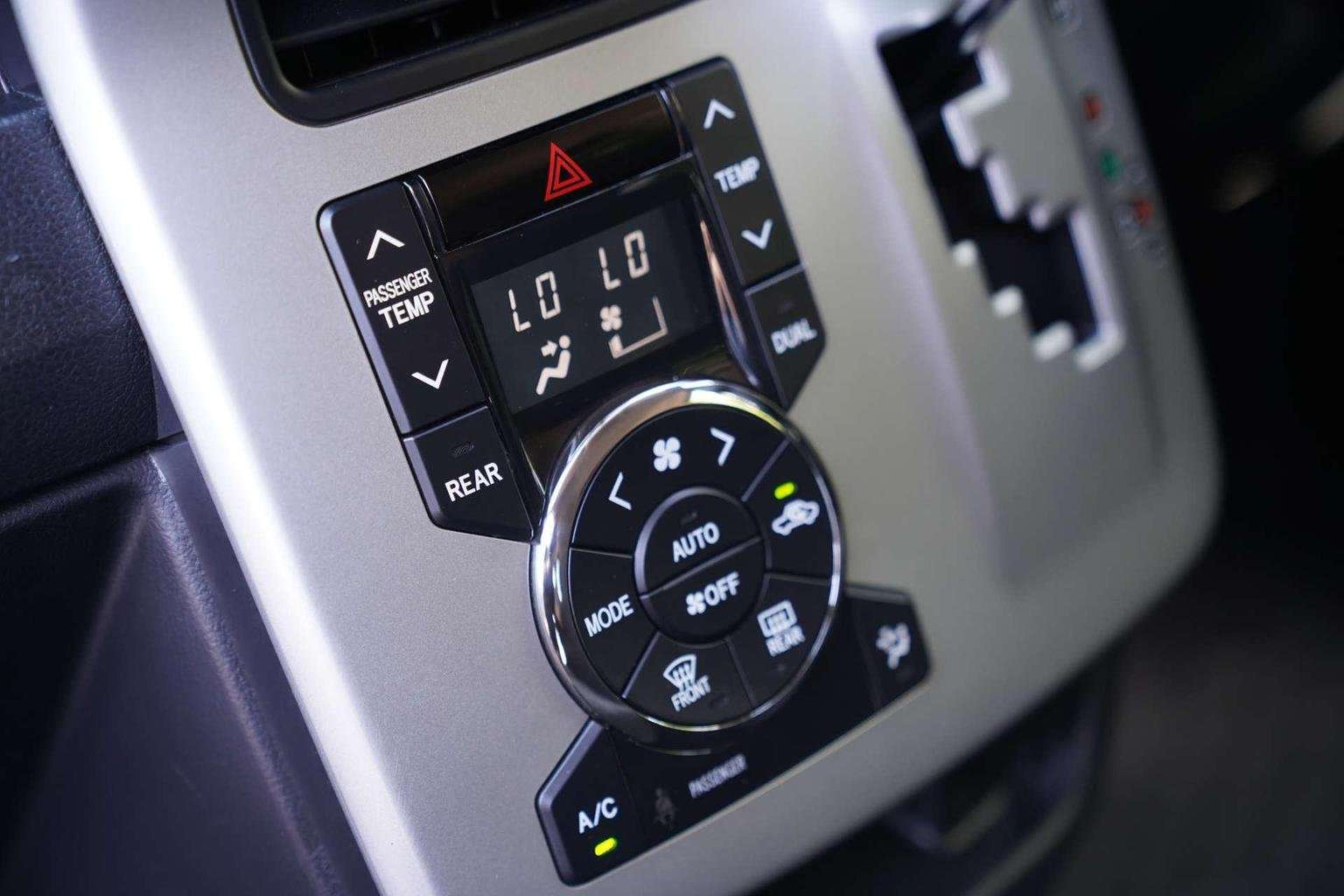 2012 TOYOTA NOAH 2012 TOYOTA NOAH