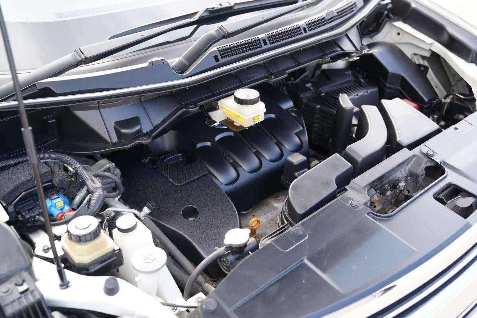 2010 NISSAN ELGRAND 2010 NISSAN ELGRAND