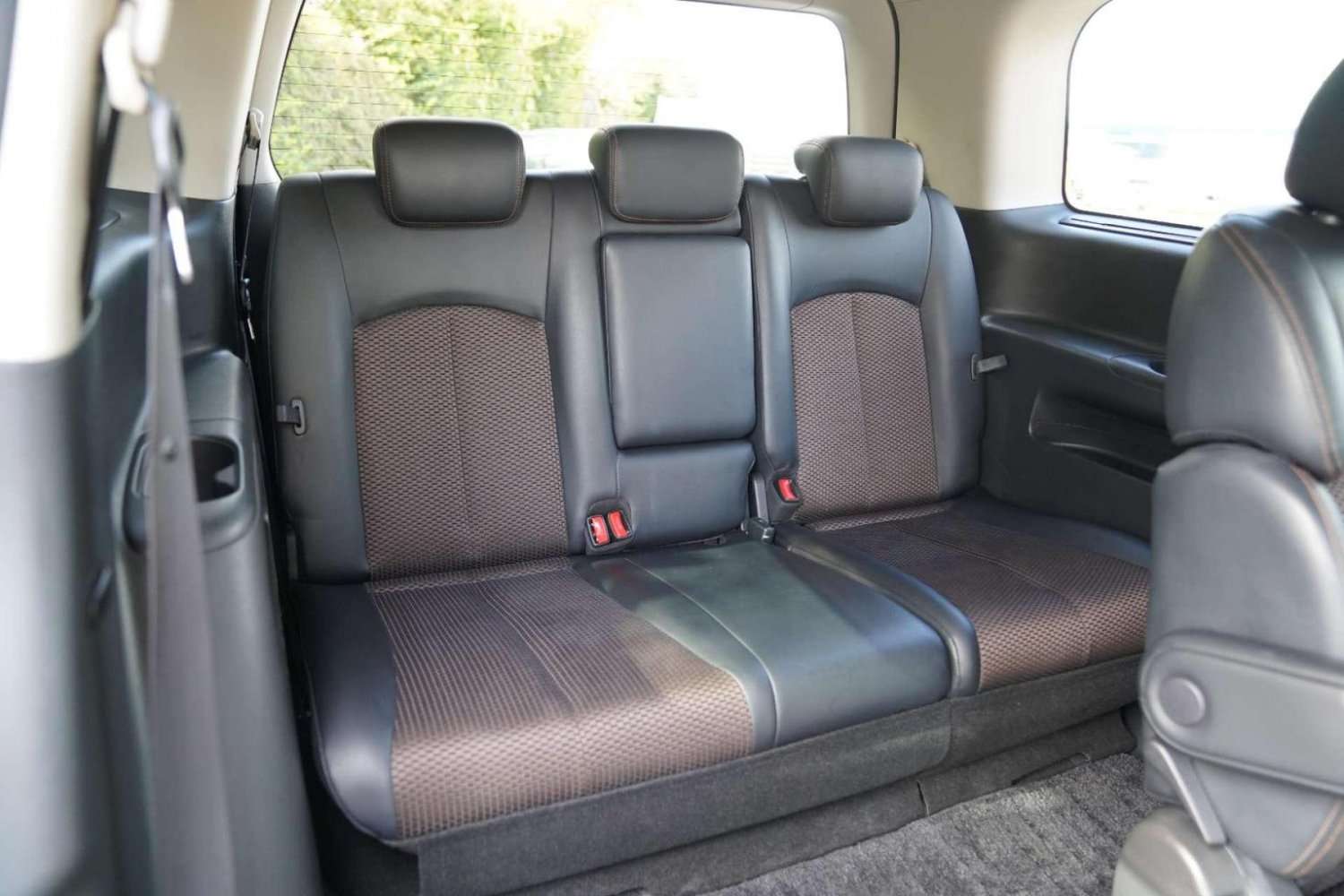 2011 NISSAN ELGRAND 2011 NISSAN ELGRAND