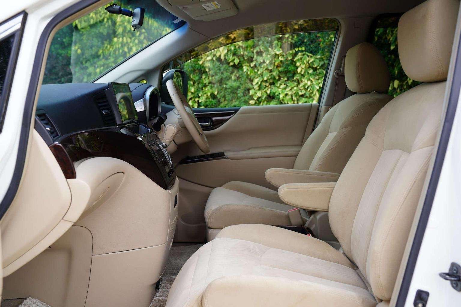 2011 NISSAN ELGRAND 2011 NISSAN ELGRAND