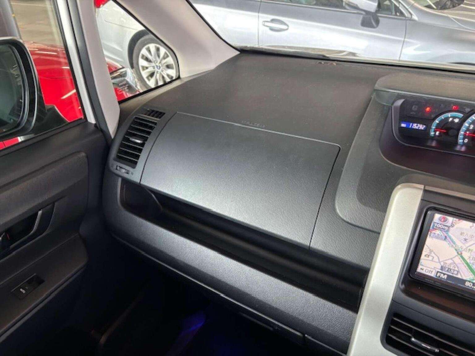 2012 TOYOTA VOXY 2012 TOYOTA VOXY