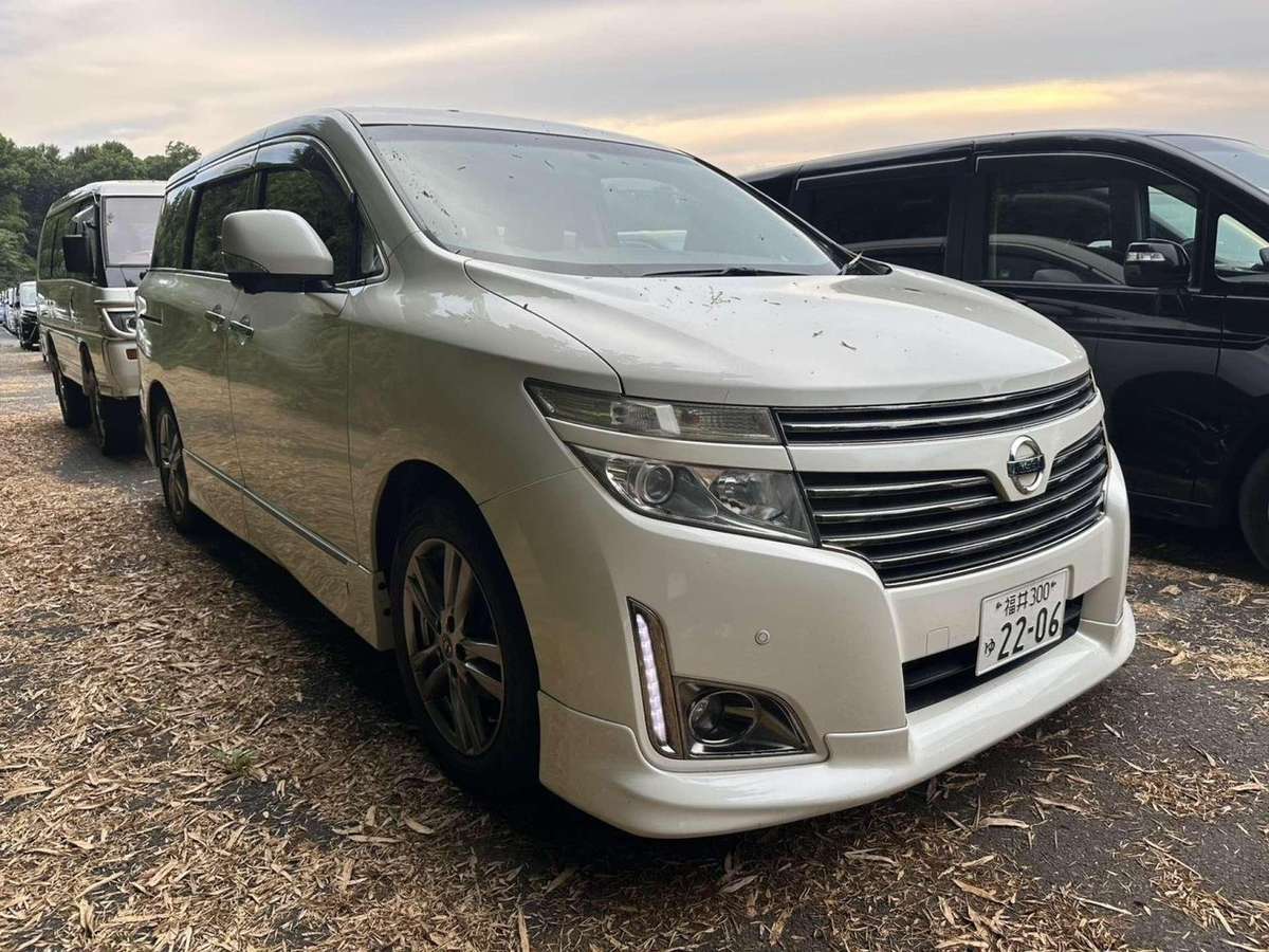 Check out this Nissan Elgrand 2013 Petrol Automatic