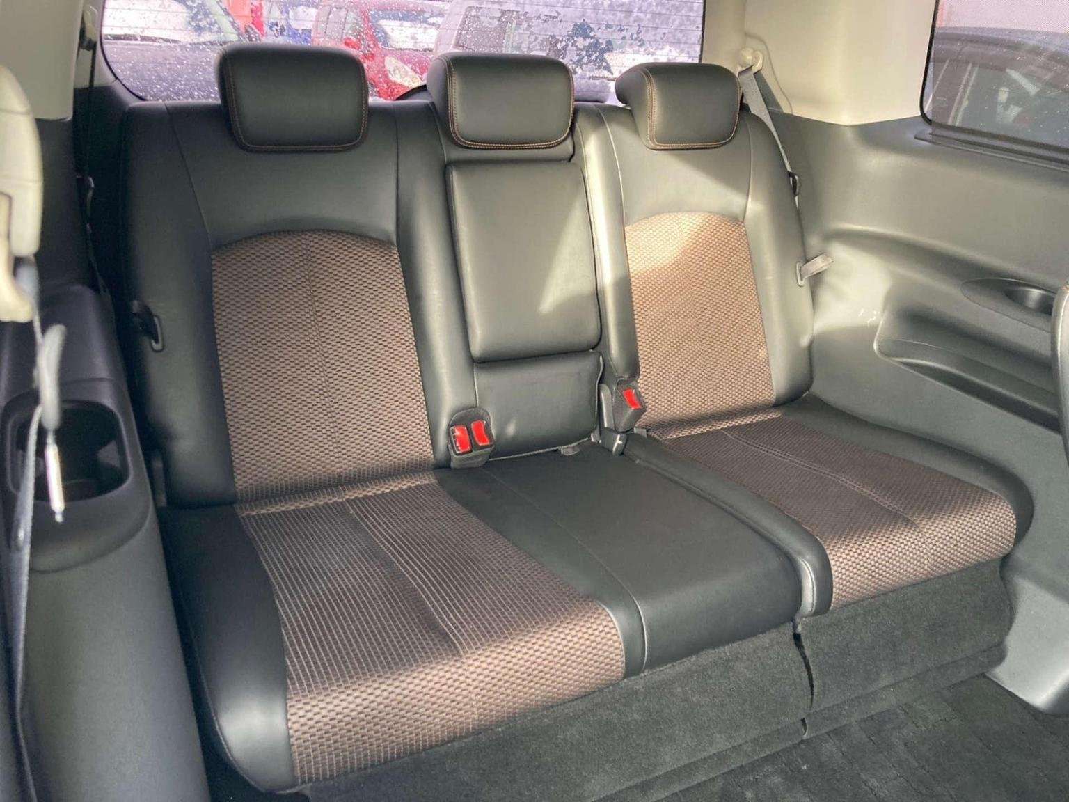 2012 NISSAN ELGRAND 2012 NISSAN ELGRAND