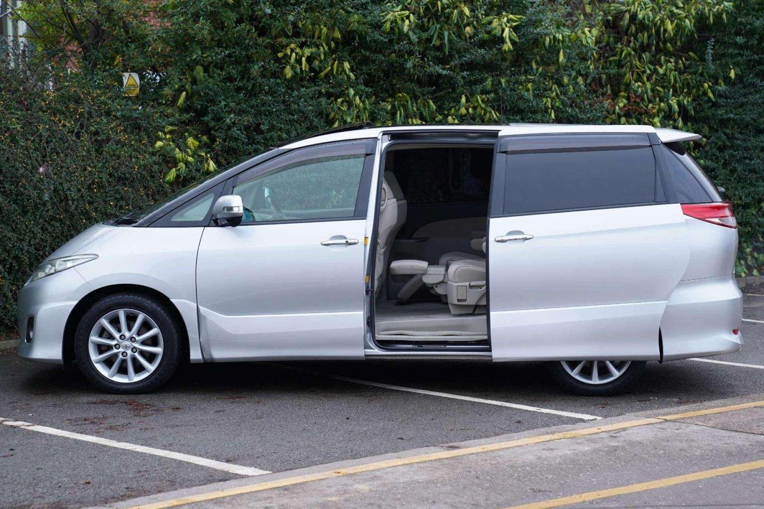 2011 TOYOTA ESTIMA 2011 TOYOTA ESTIMA