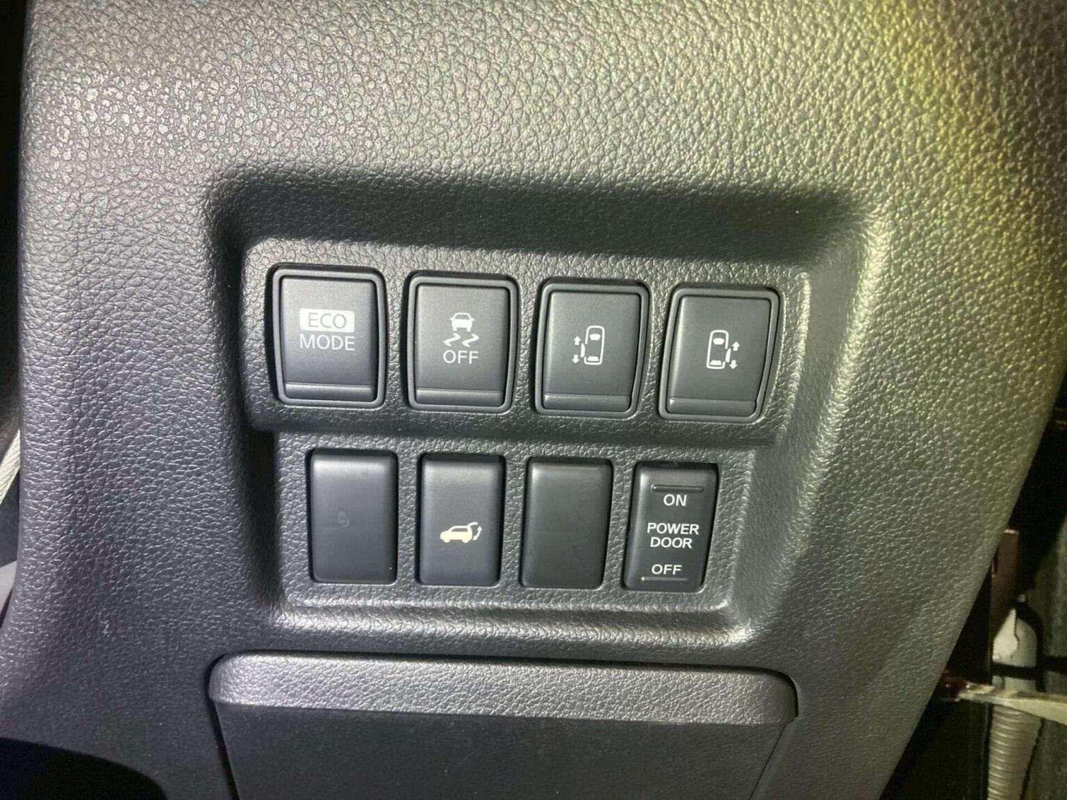 2010 NISSAN ELGRAND 2010 NISSAN ELGRAND