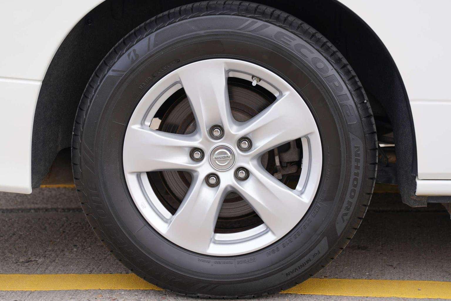 2011 NISSAN ELGRAND 2011 NISSAN ELGRAND