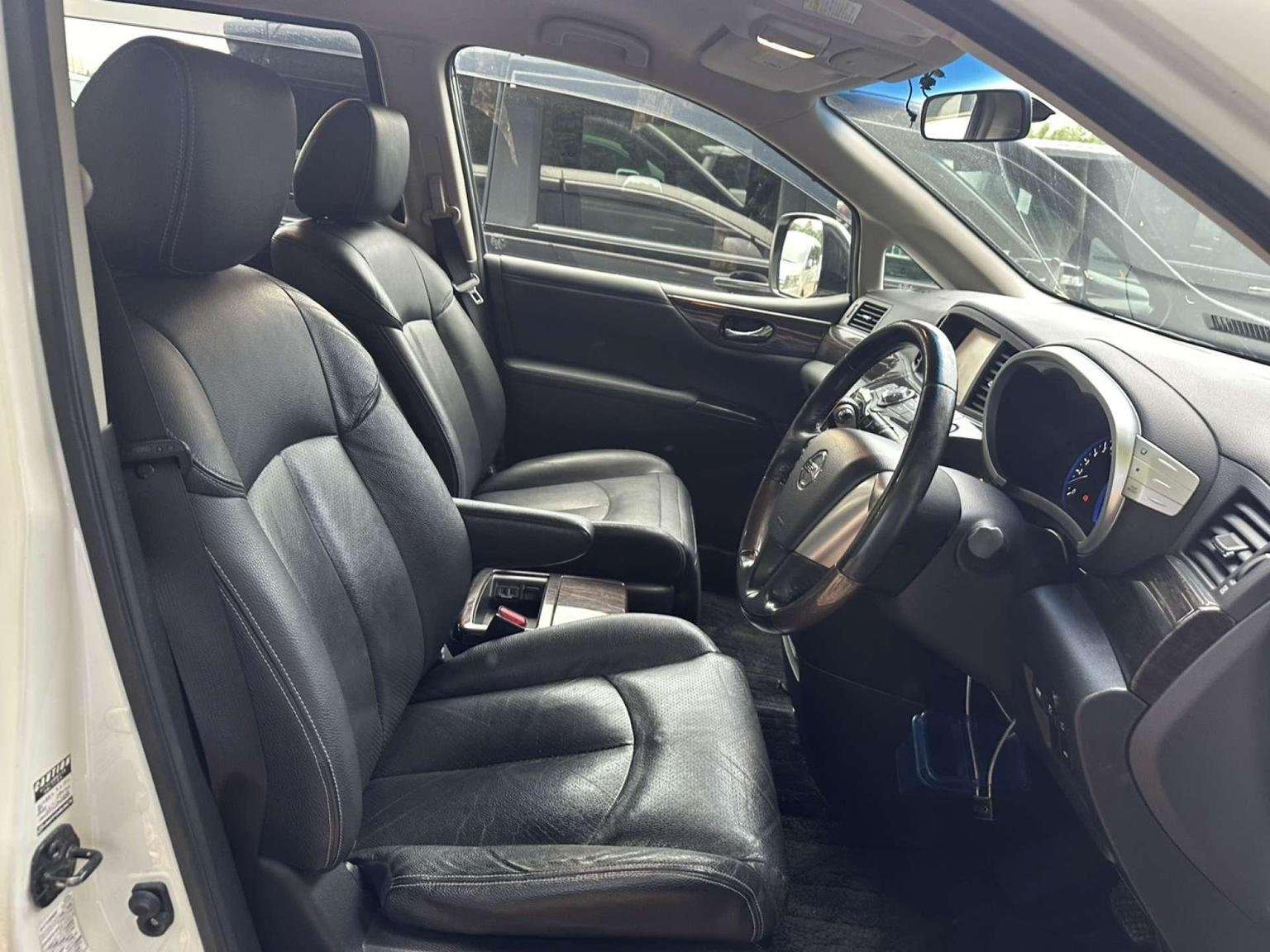 2013 NISSAN ELGRAND 2013 NISSAN ELGRAND