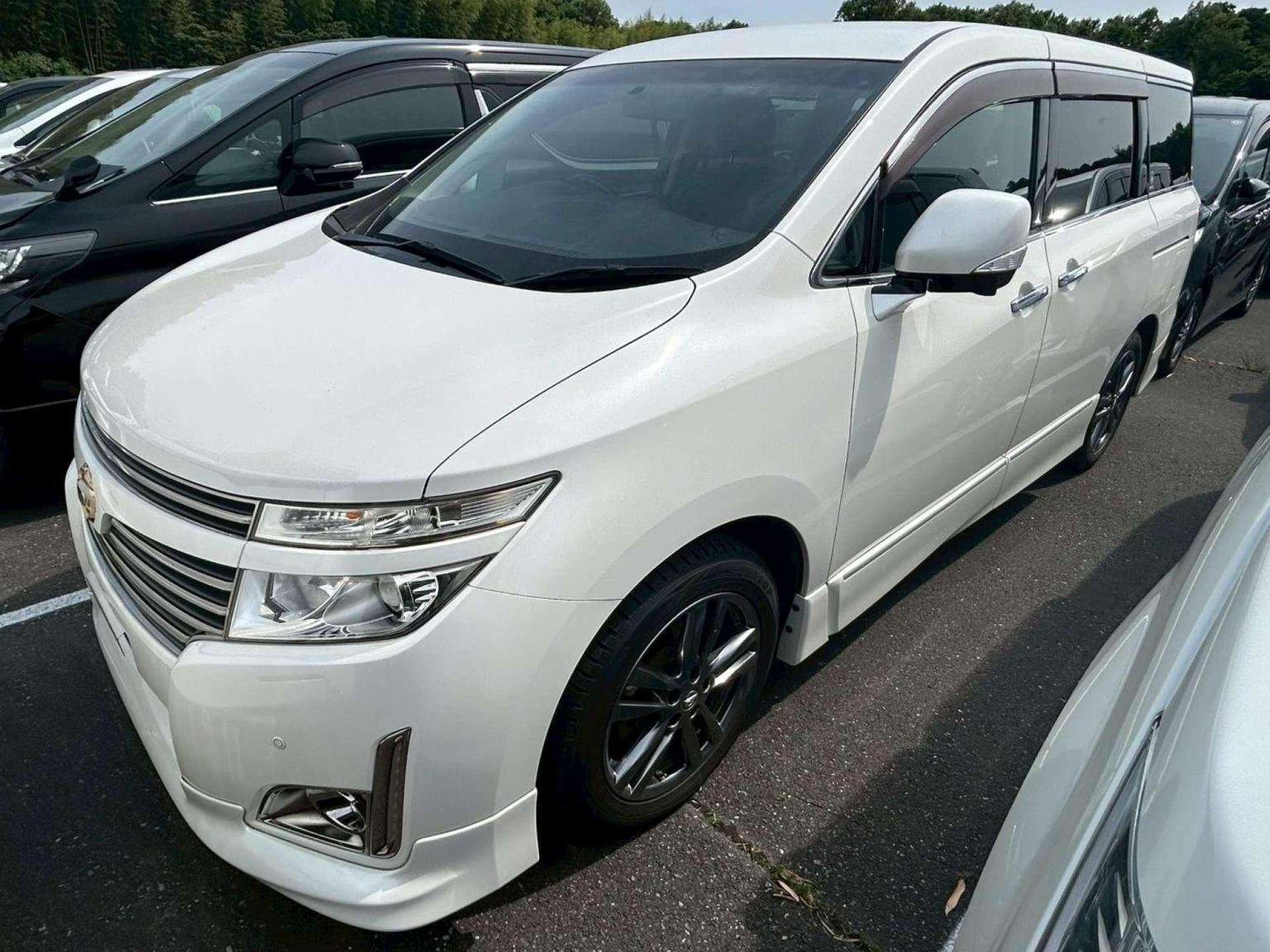 2012 NISSAN ELGRAND 2012 NISSAN ELGRAND