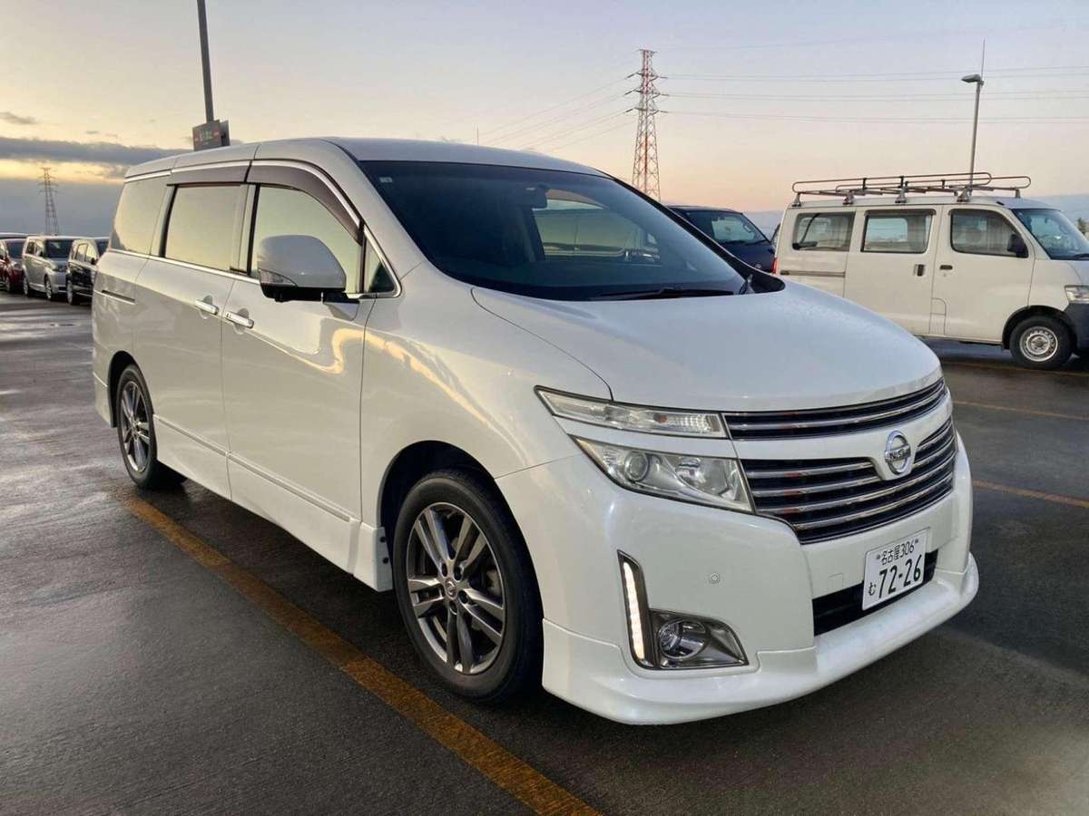 Check out this Nissan Elgrand 2012 Petrol Automatic