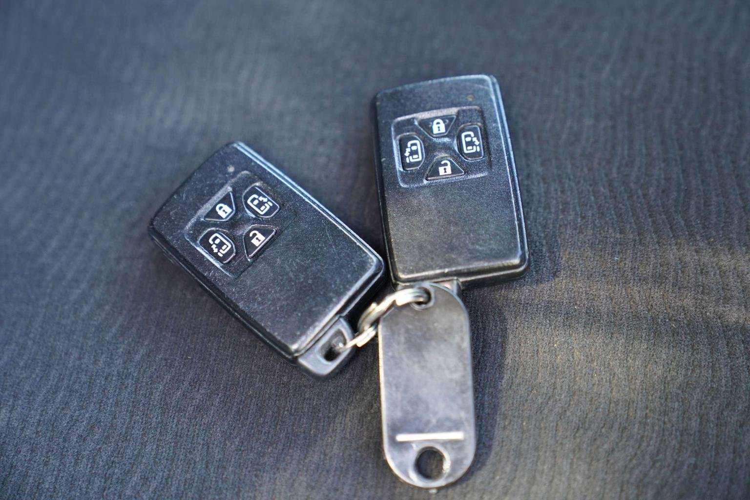 2012 TOYOTA NOAH 2012 TOYOTA NOAH