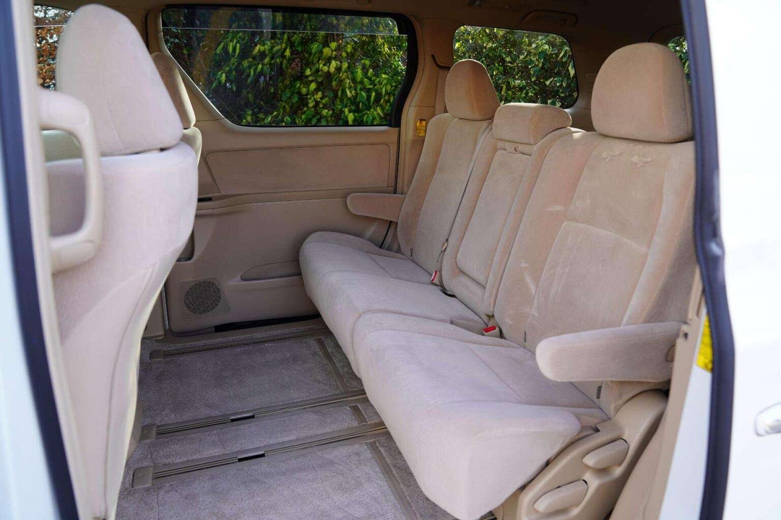 2010 TOYOTA ALPHARD 2010 TOYOTA ALPHARD