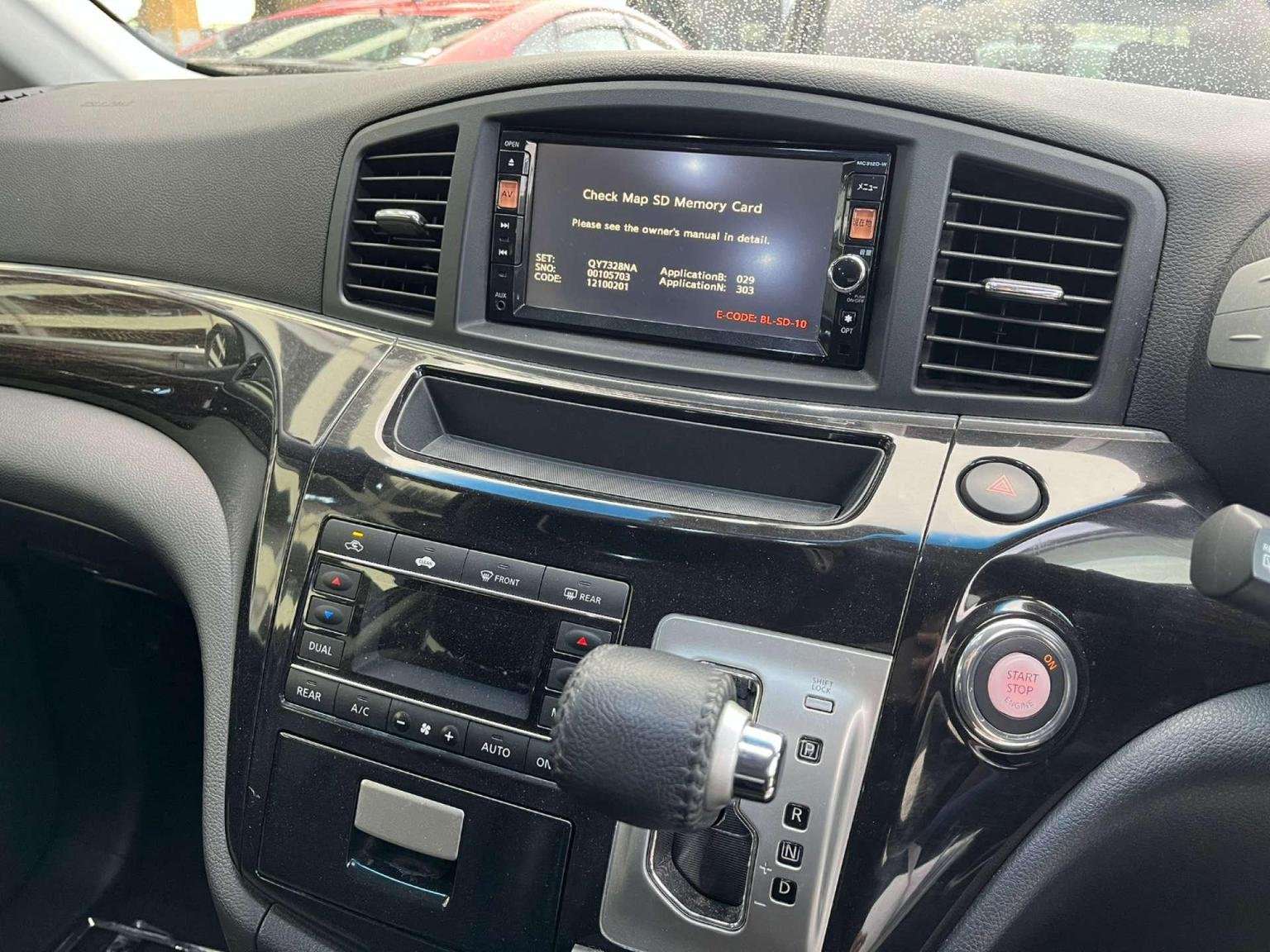 2012 NISSAN ELGRAND 2012 NISSAN ELGRAND